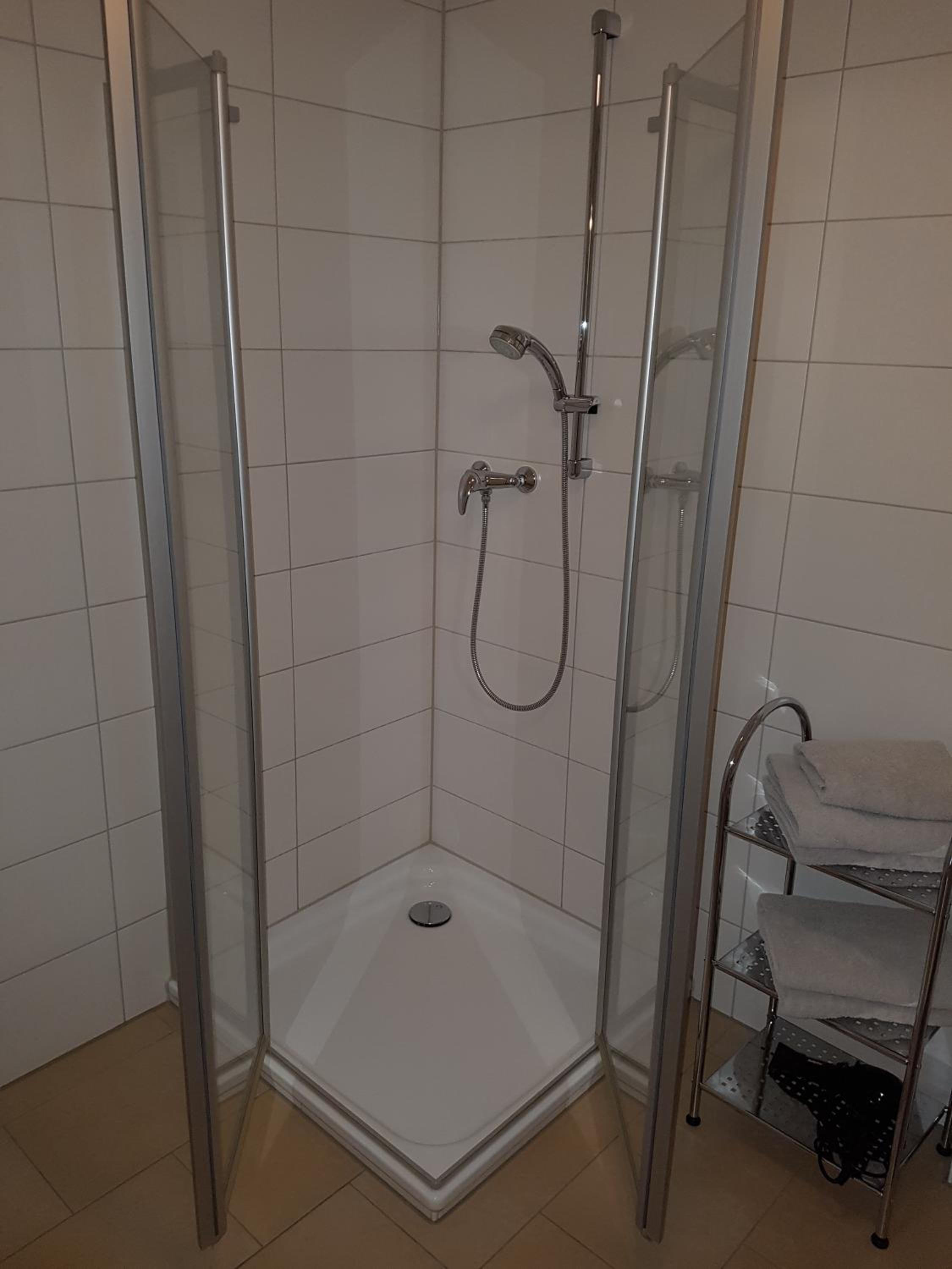 One-Bedroom Apartment - Photo 9