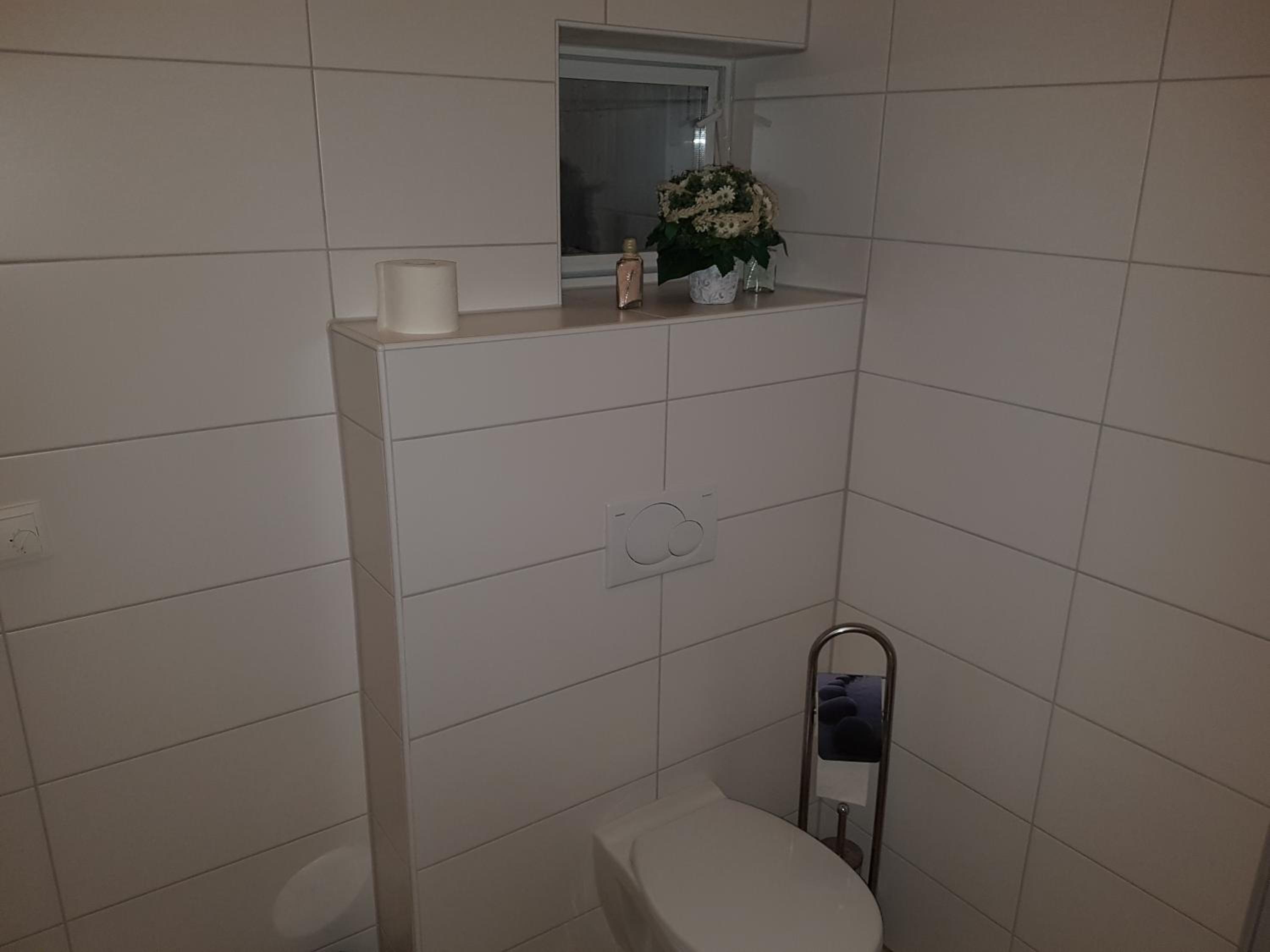 One-Bedroom Apartment - Photo 10