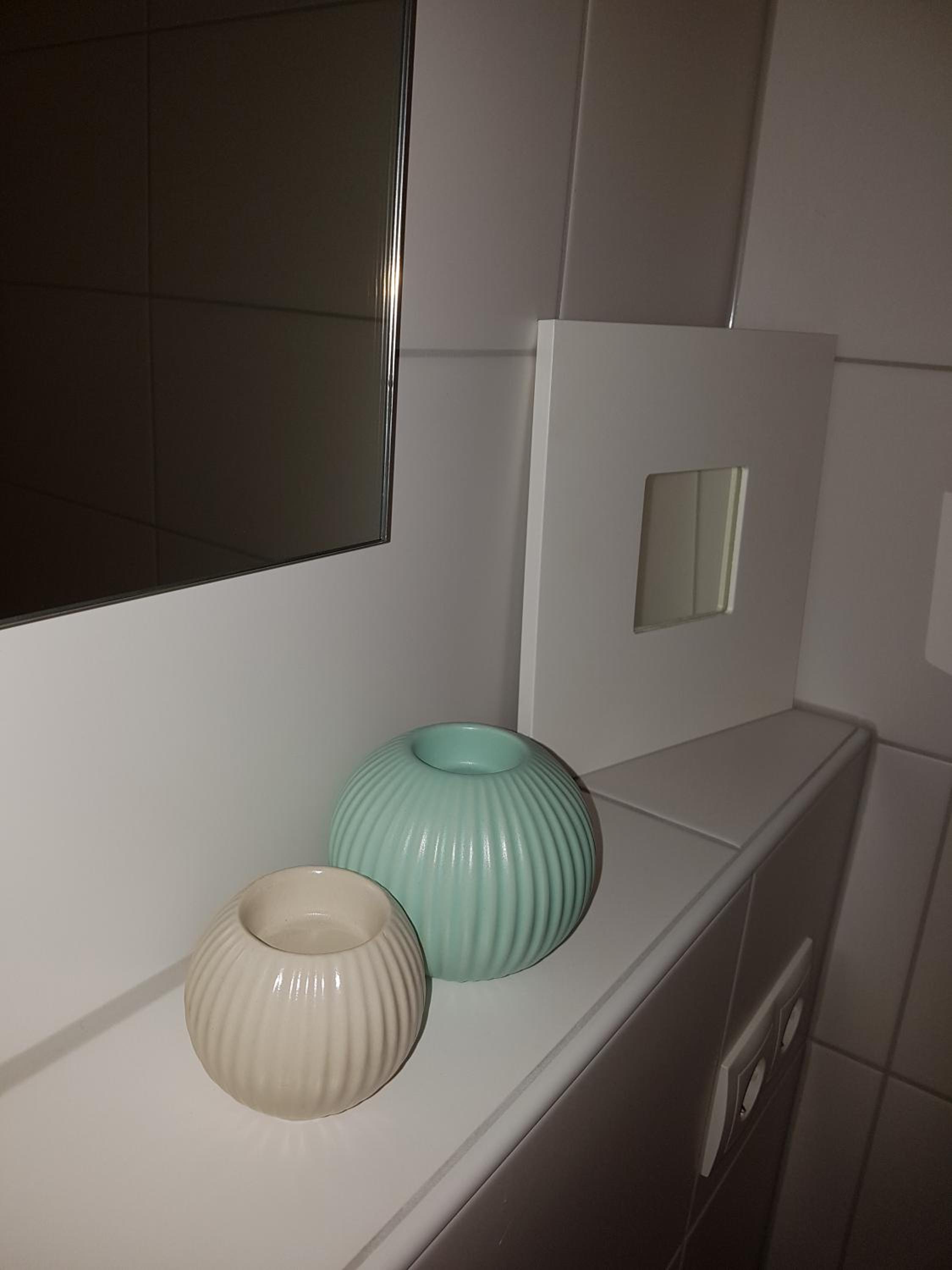 One-Bedroom Apartment - Photo 2