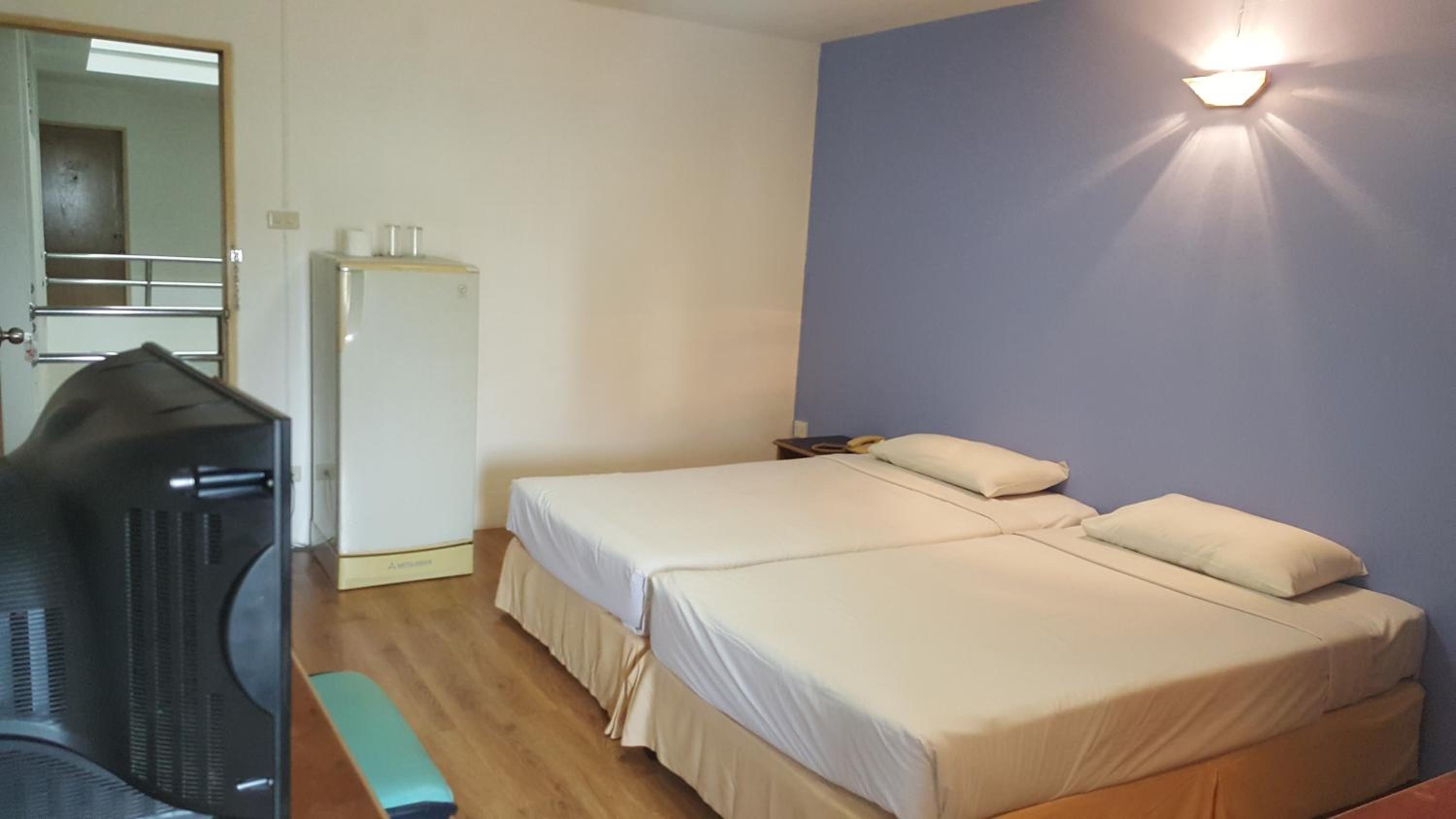 Studio Apartment photo 3