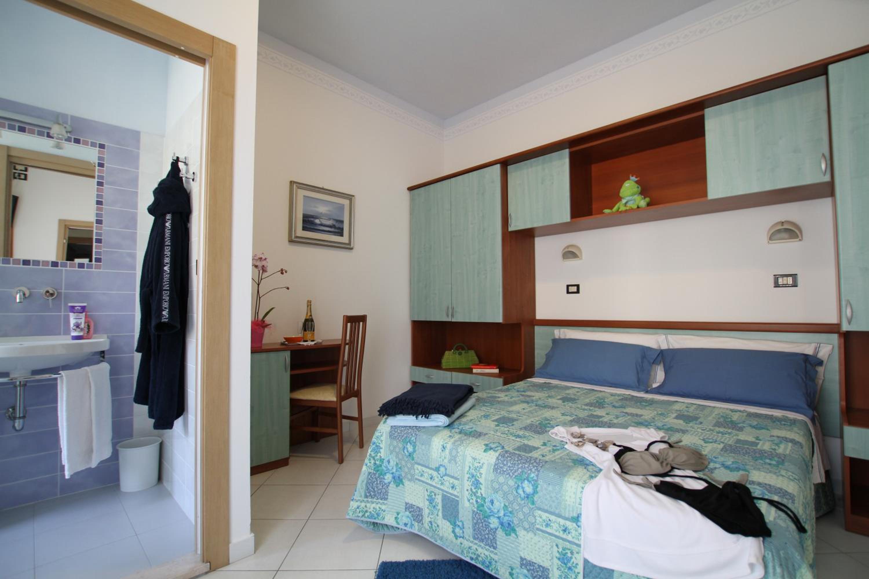 Double Room - Photo 2
