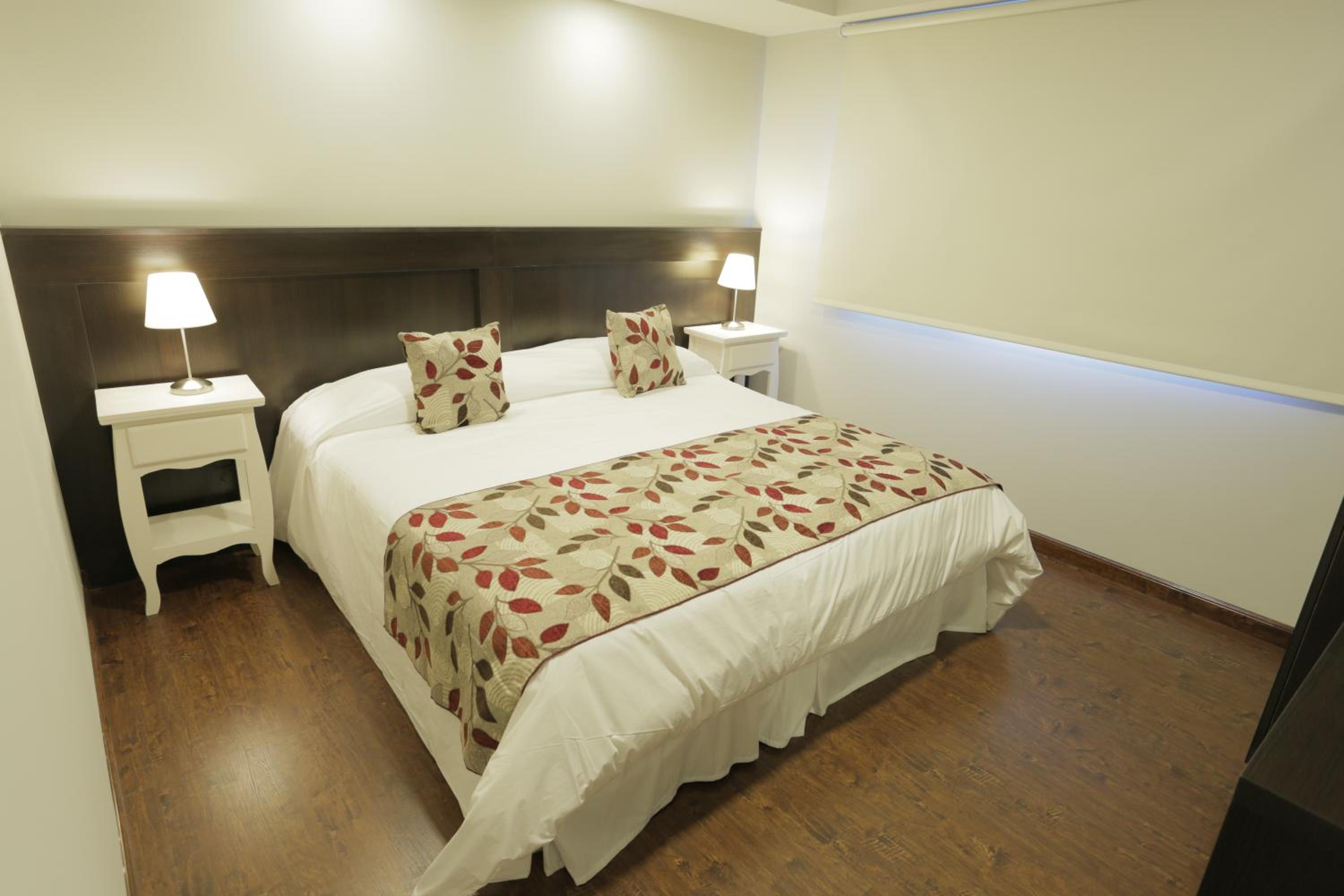 Studio Apartment photo 1