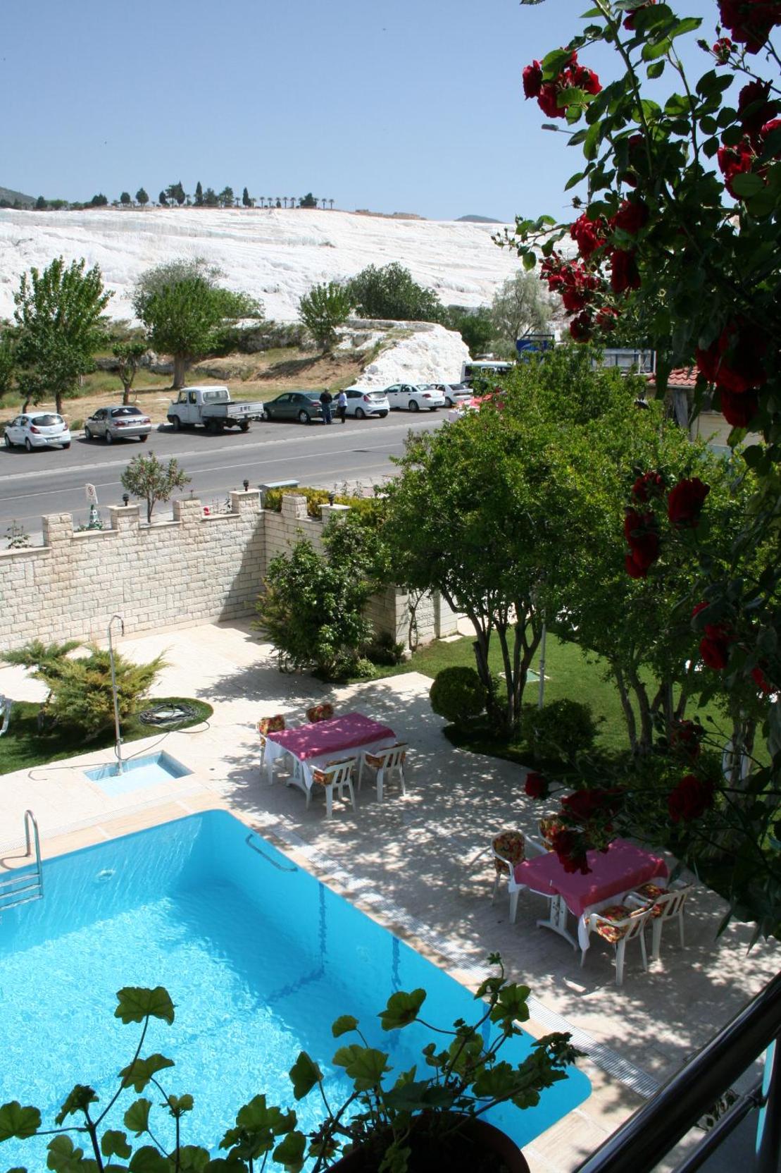 Triple Room with Pamukkale View - Photo 3