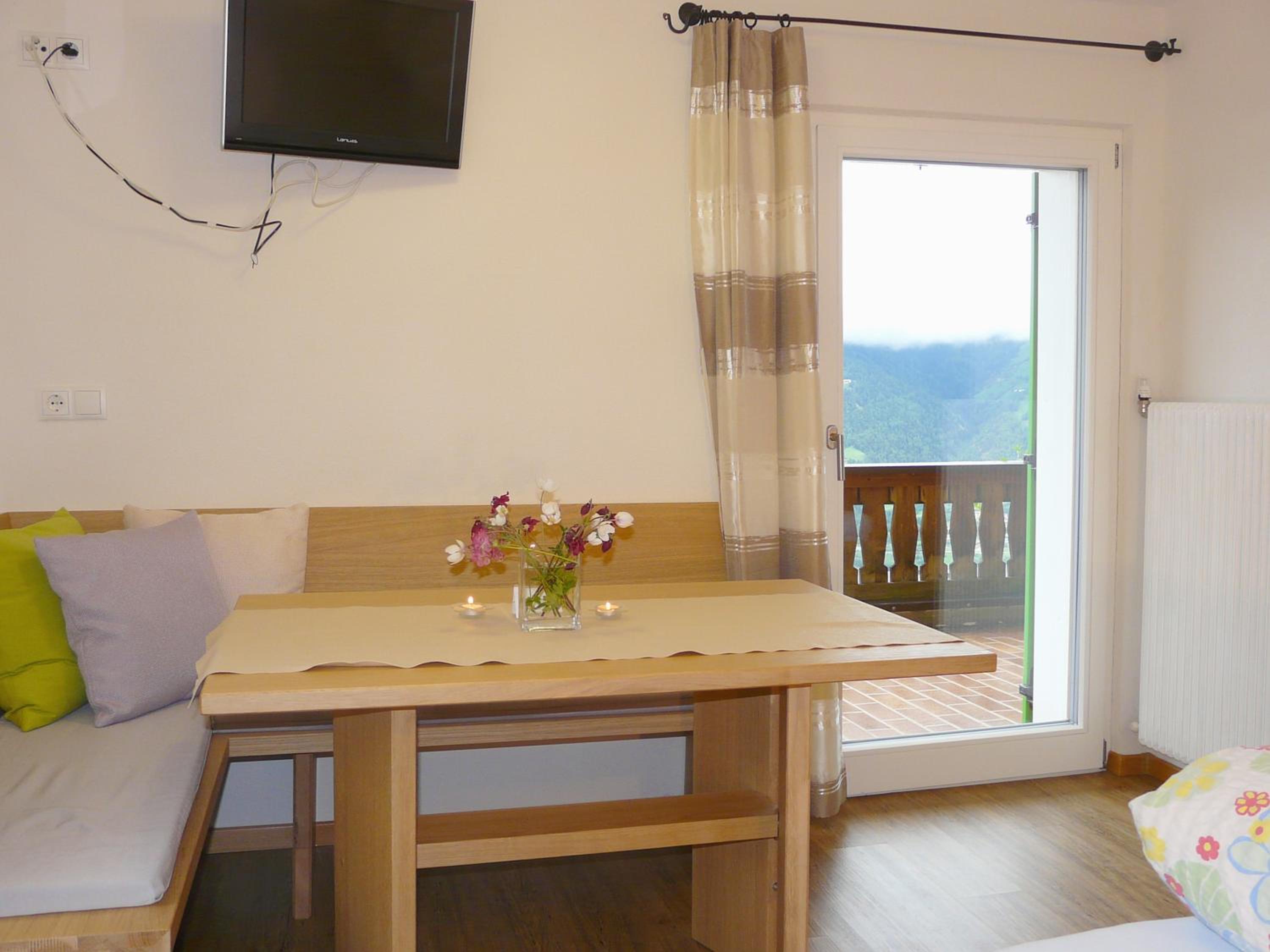 Large Double Room photo 3