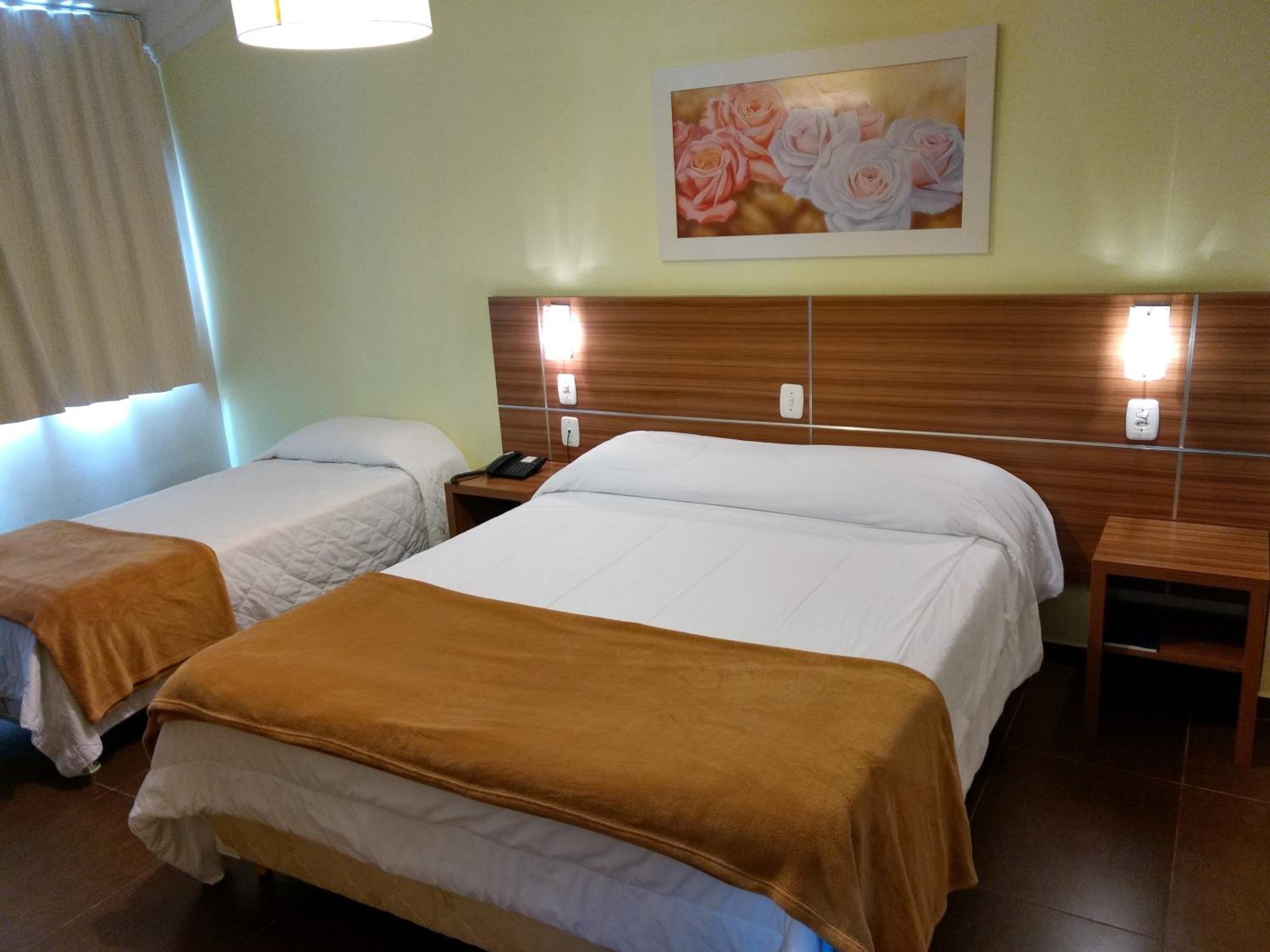Luxury Triple Room with 1 Double Bed and 1 Single Bed photo 1