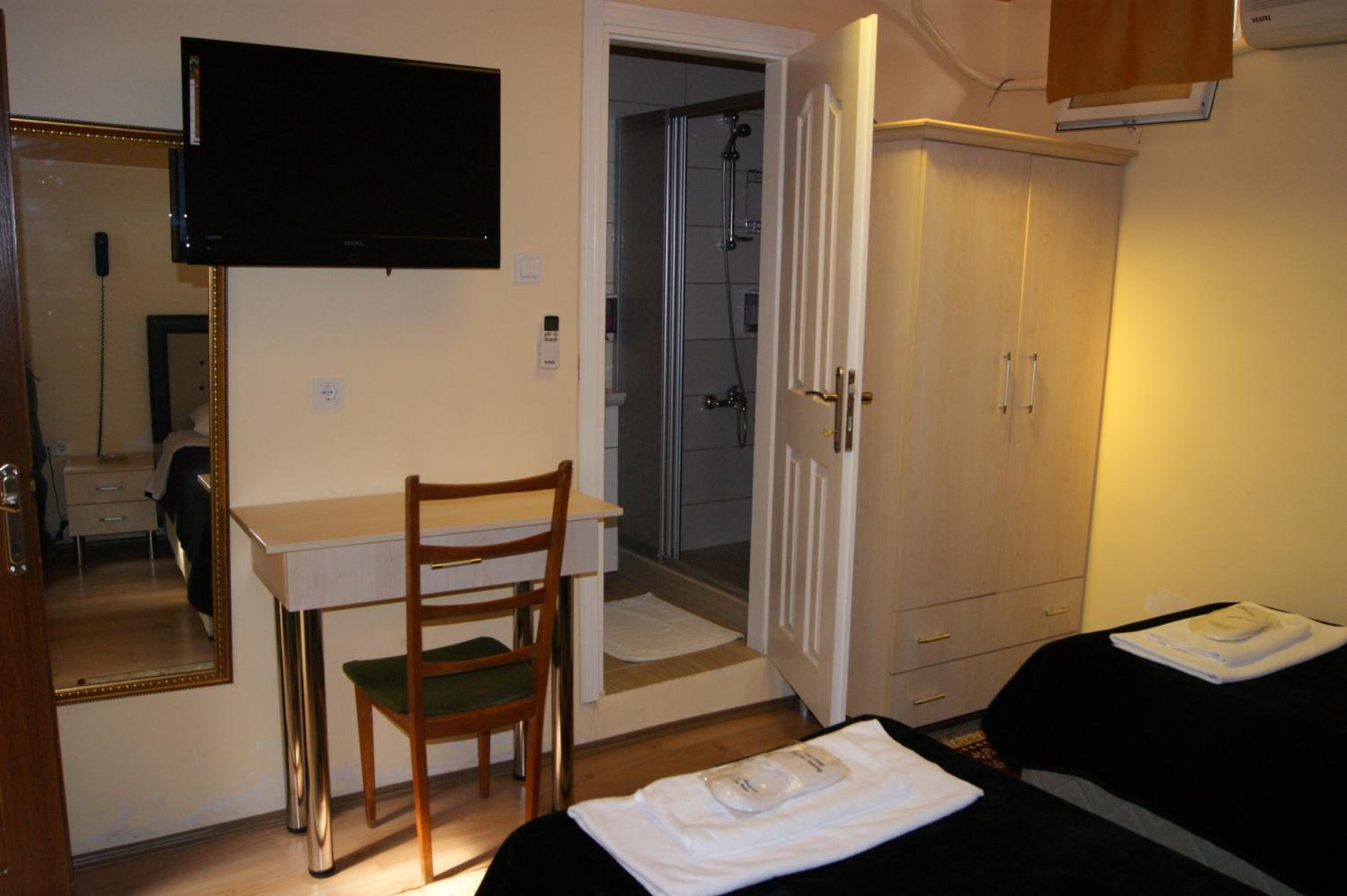 Triple Room - Annex photo 3