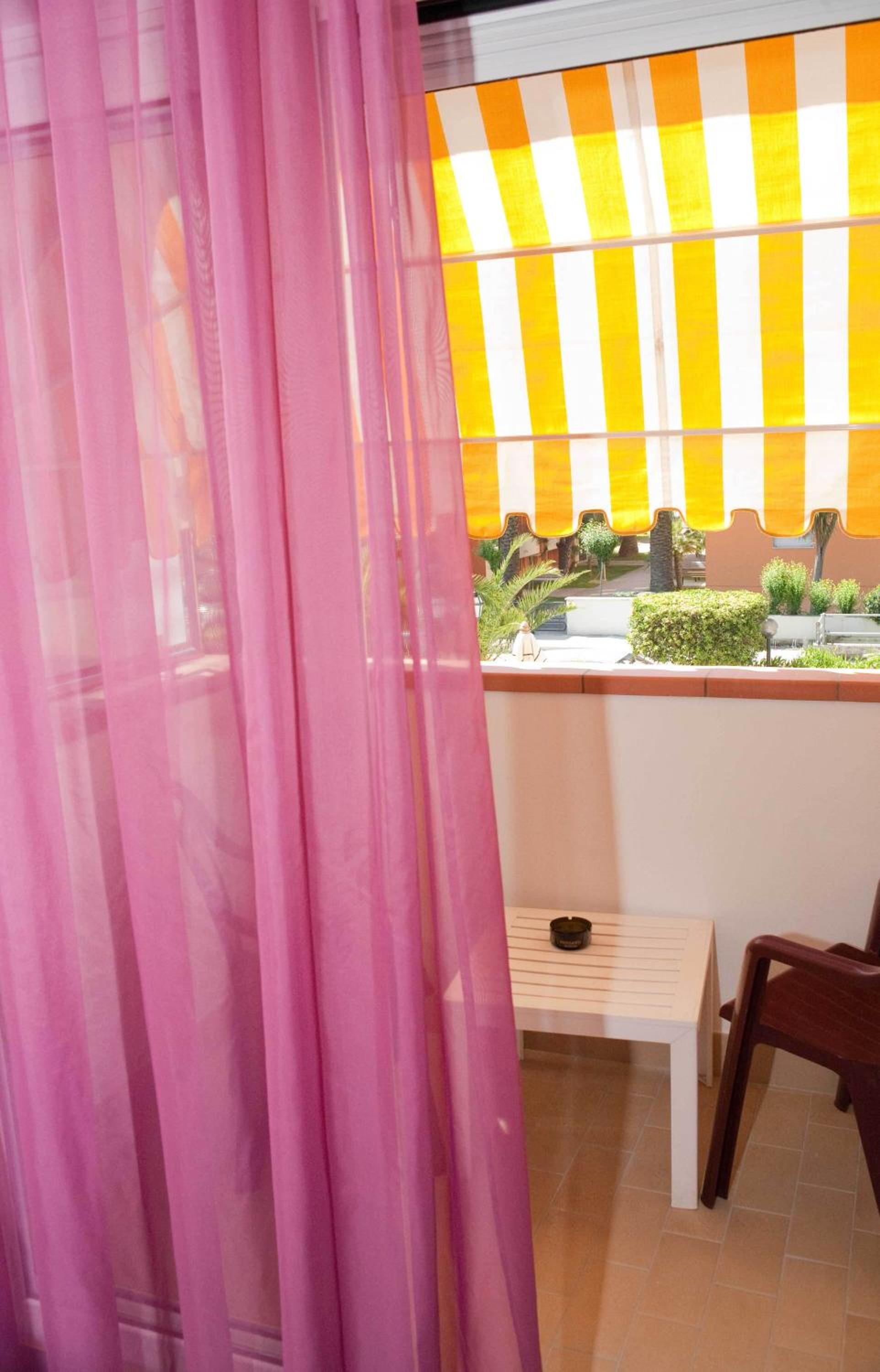 Superior Double or Twin Room with Garden View photo 3