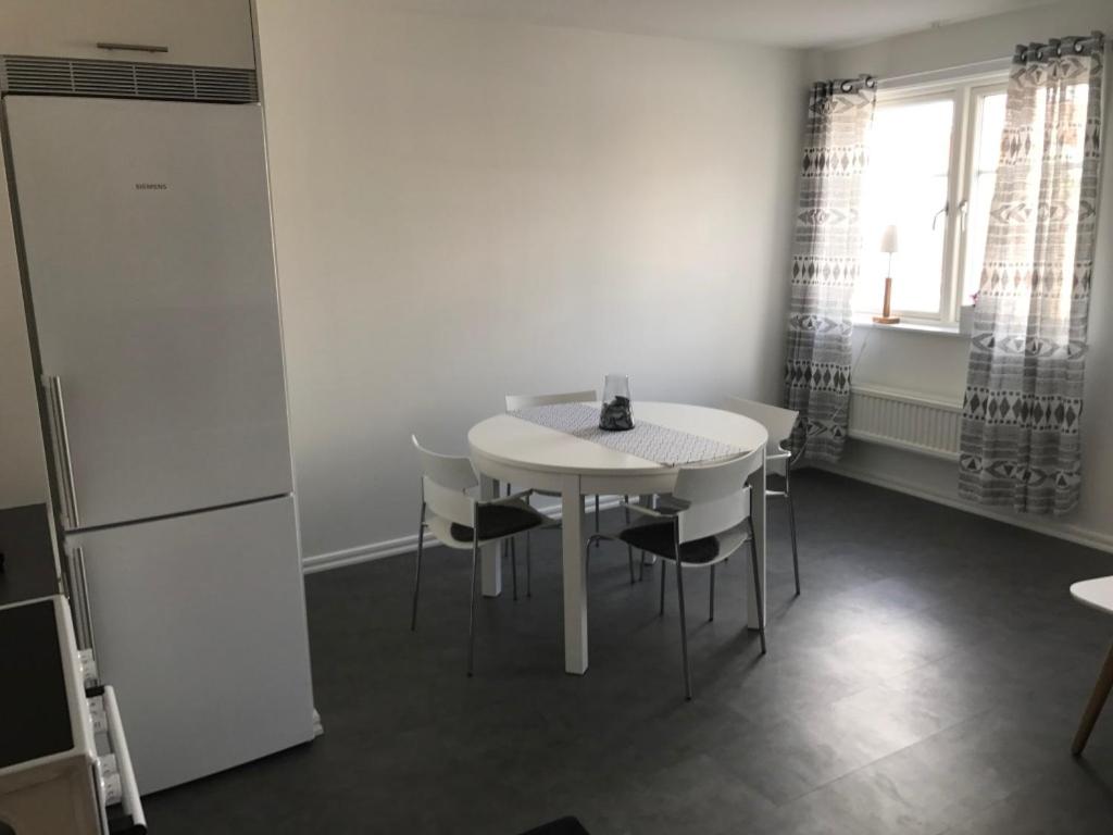 Apartment - Ground Floor photo 3