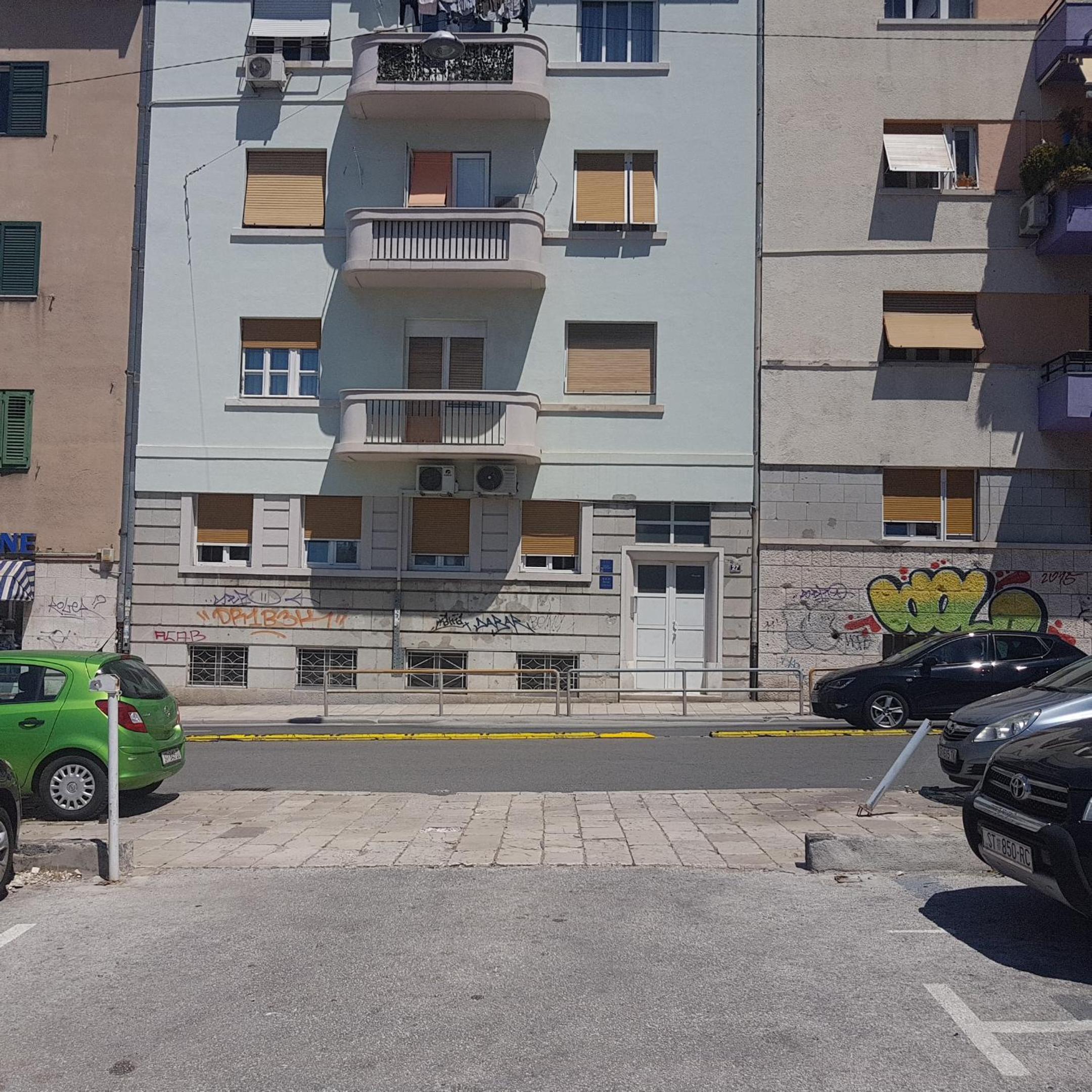 Apartment - Photo 5