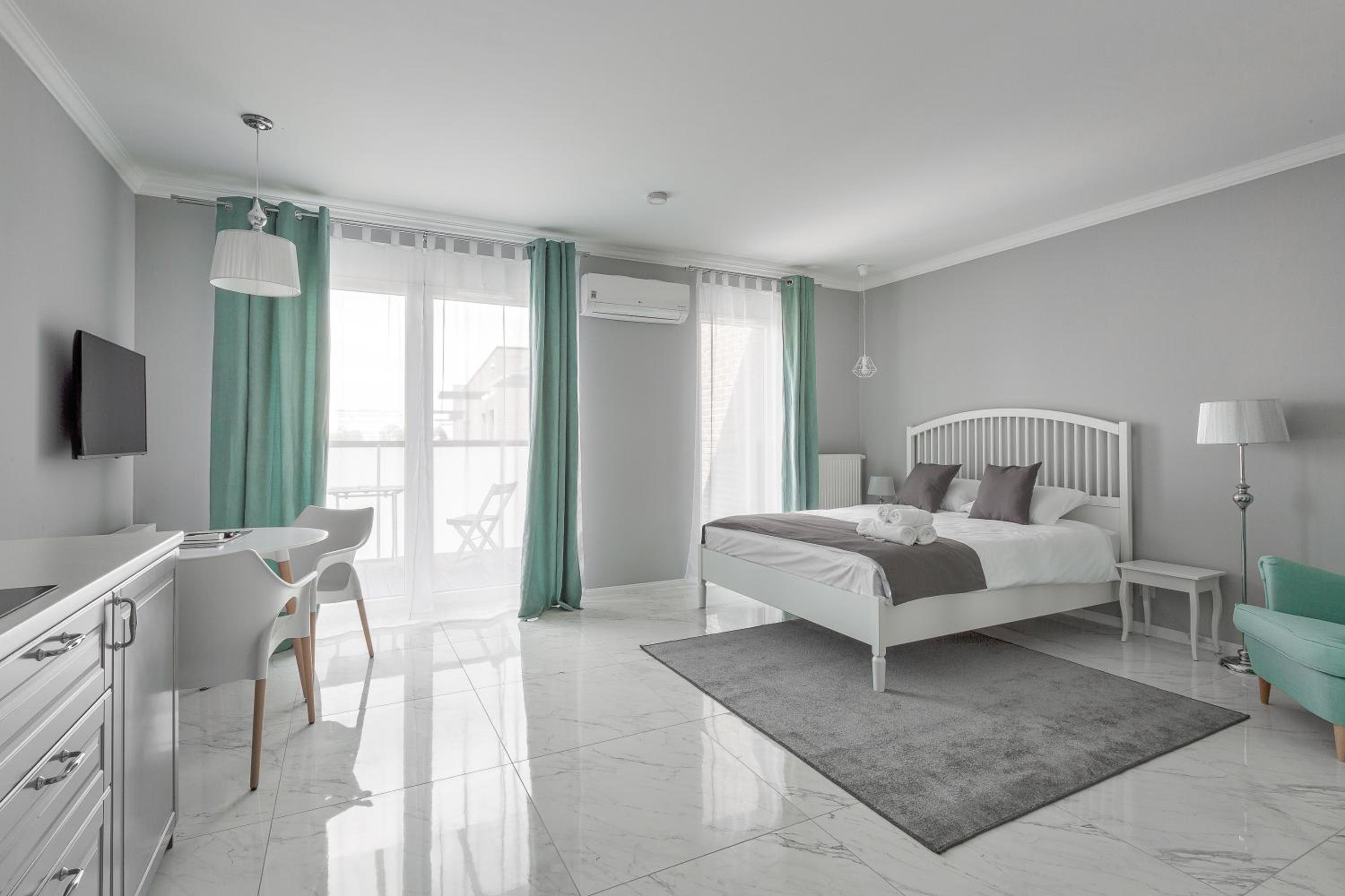 Deluxe Apartment with City View photo 1