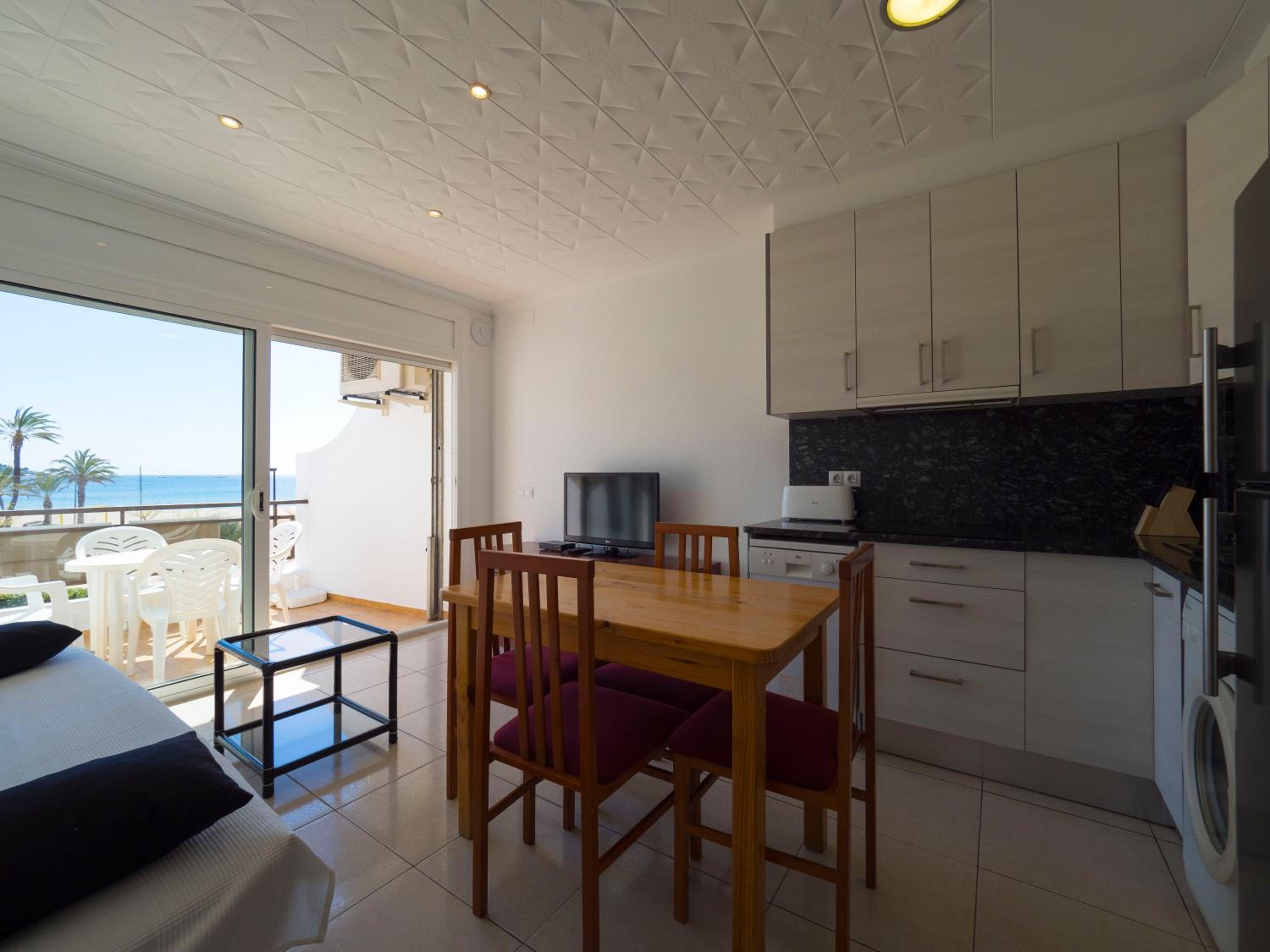 Apartment with Terrace photo 3