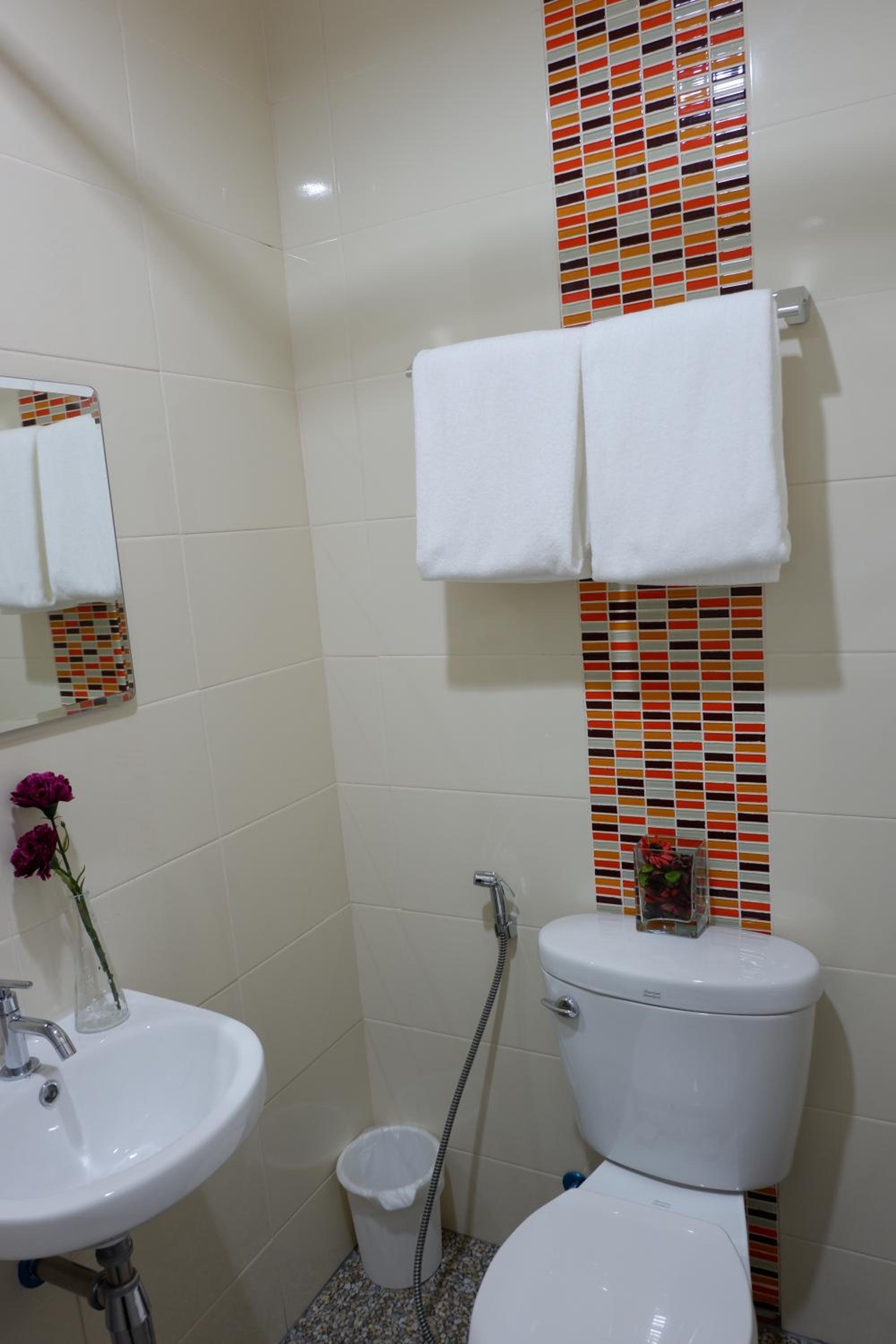 Standard Double or Twin Room photo 3