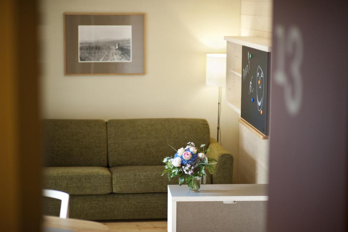 One-Bedroom Apartment (2 - 4 Adults) - Photo 3