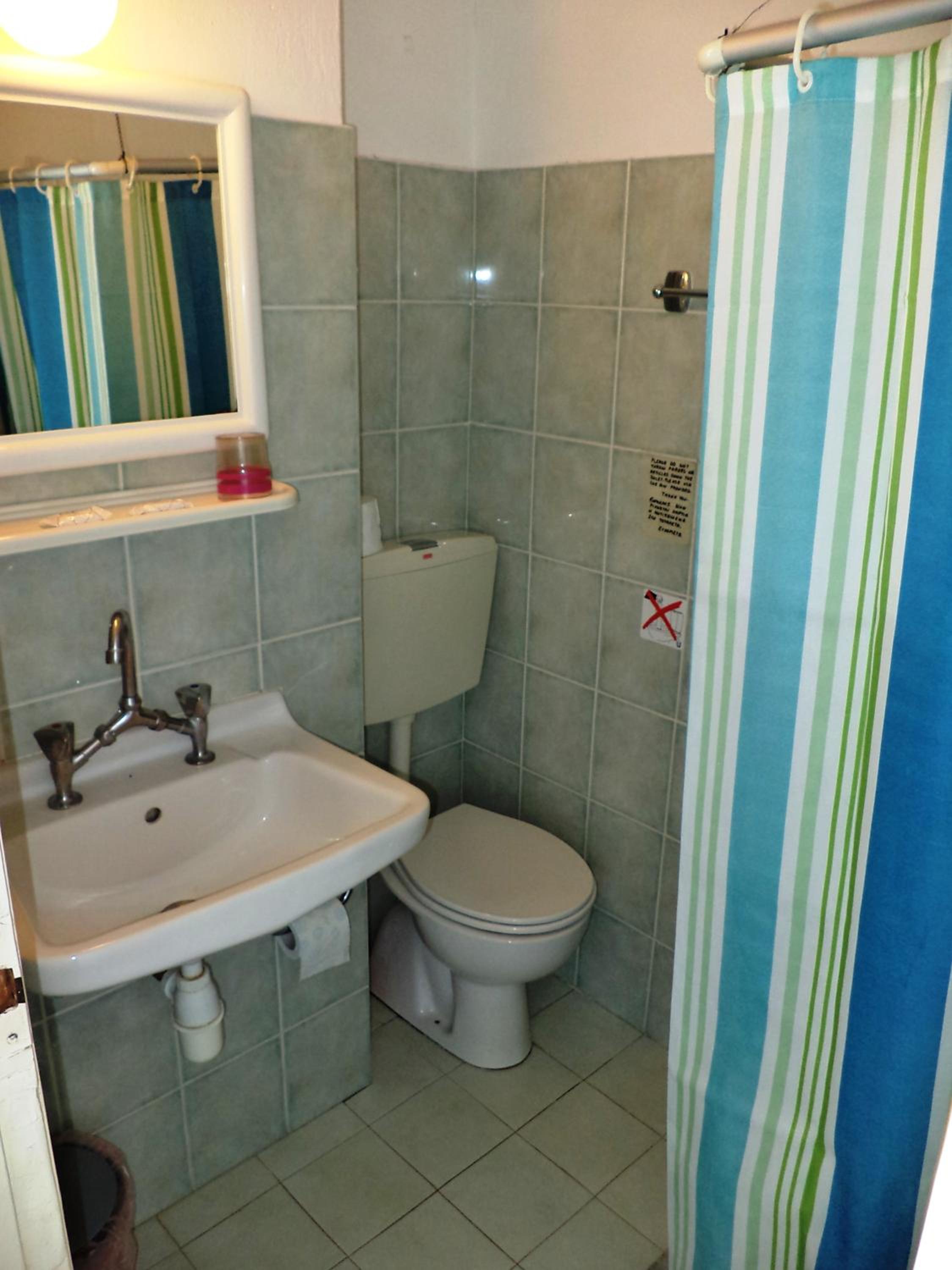 Double or Twin Room - Photo 3