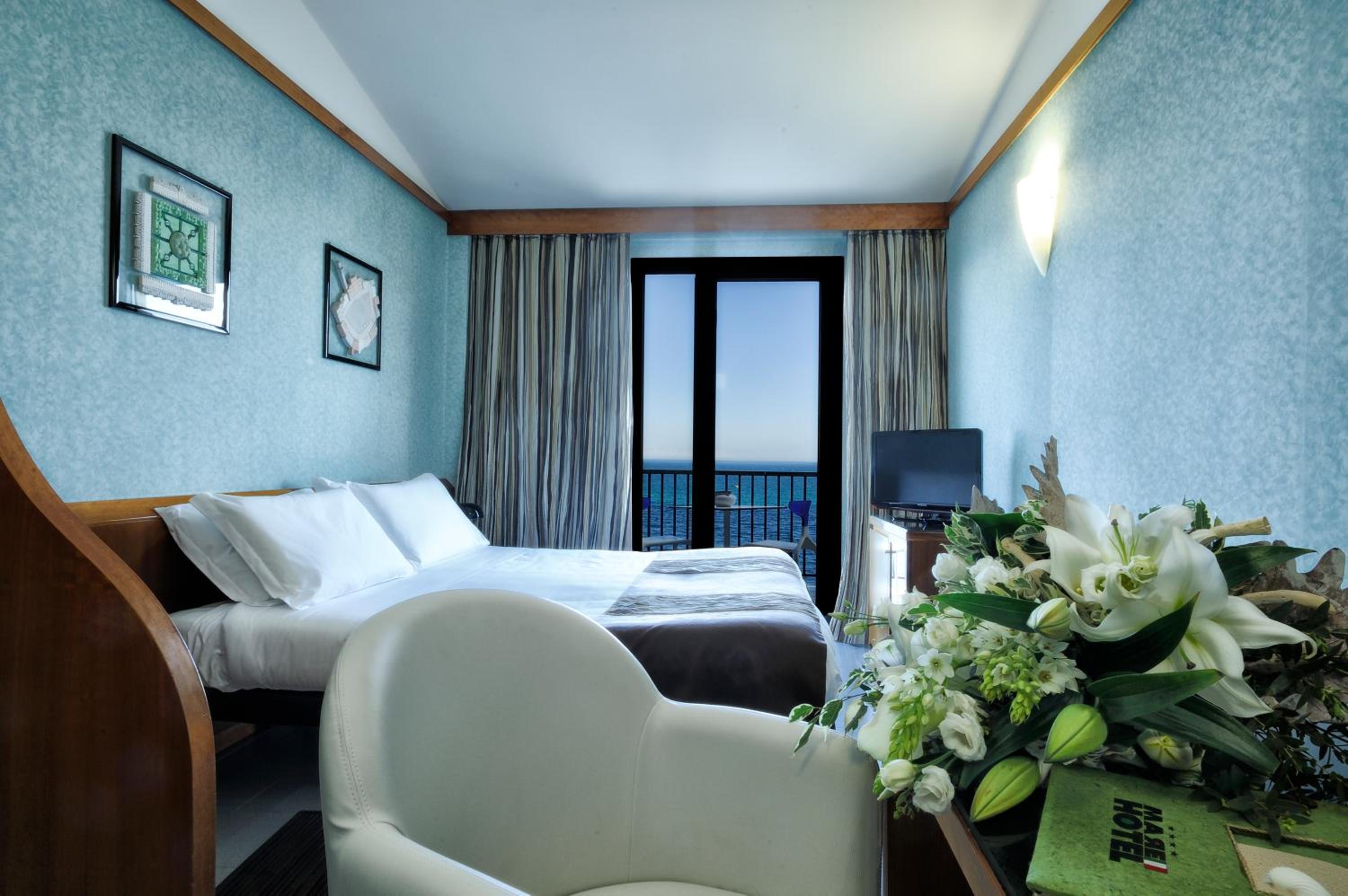 Comfort Single Room with Sea View
