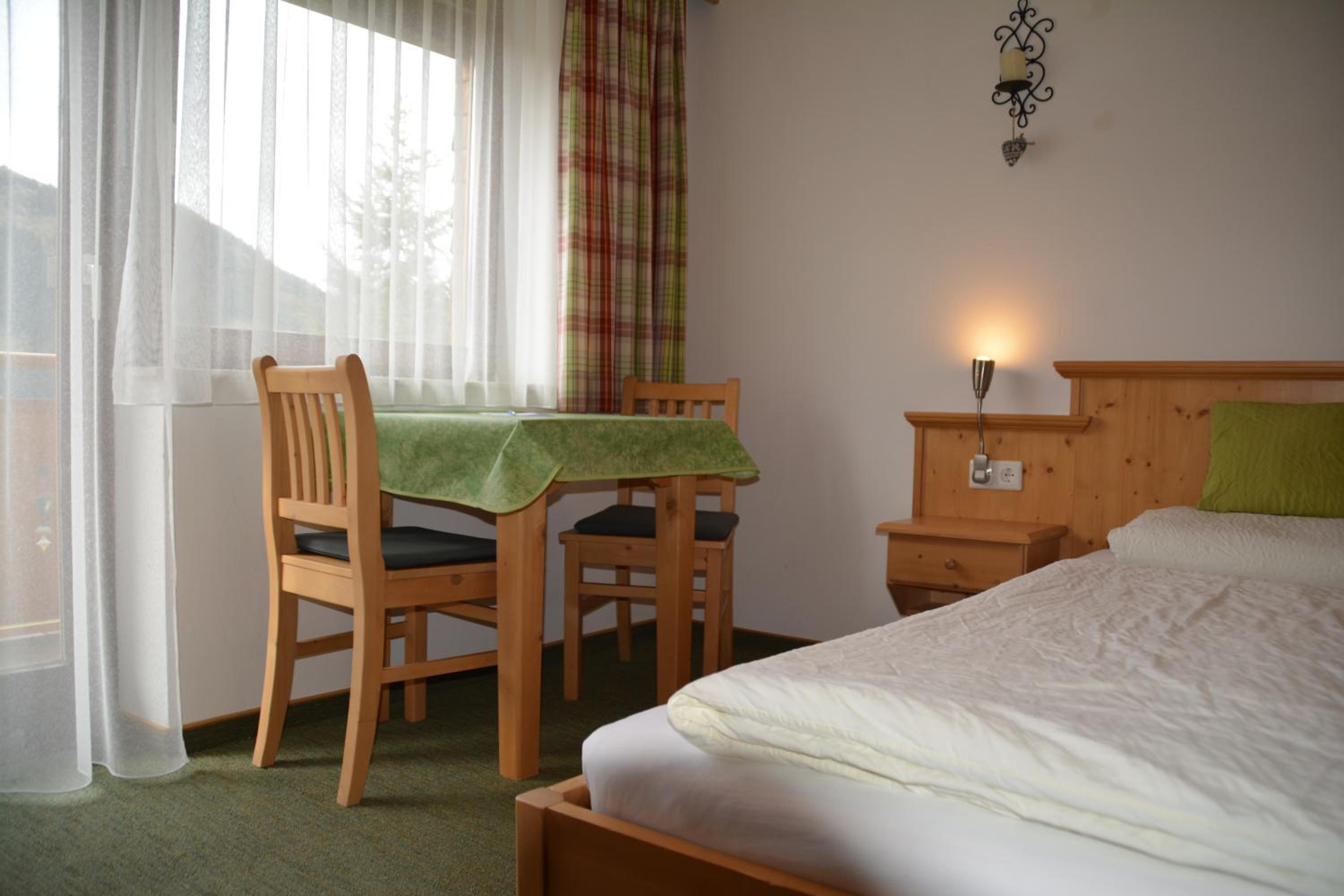 Double Room with Balcony photo 2