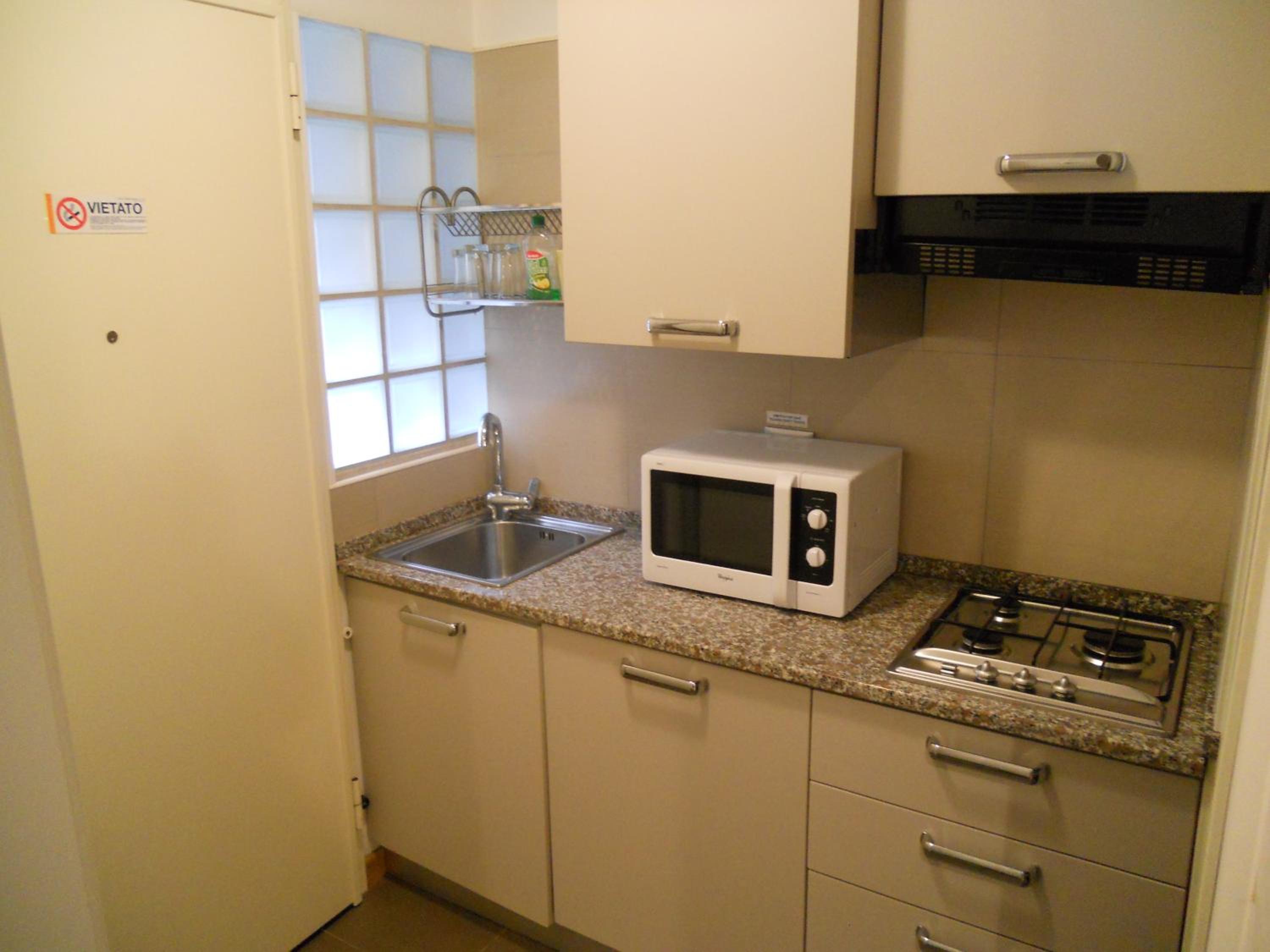 Apartment photo 2