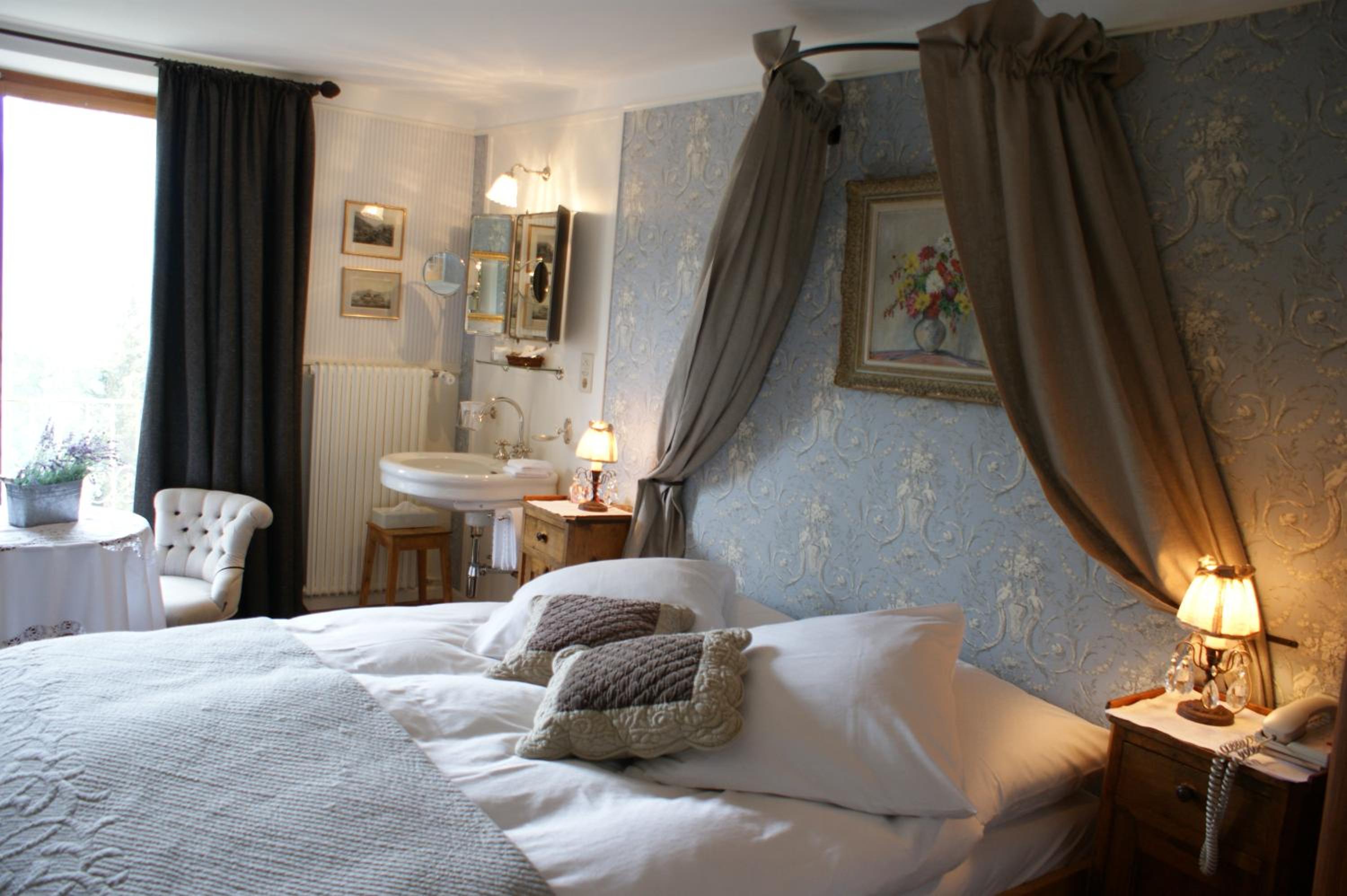 Double Room with Mountain View