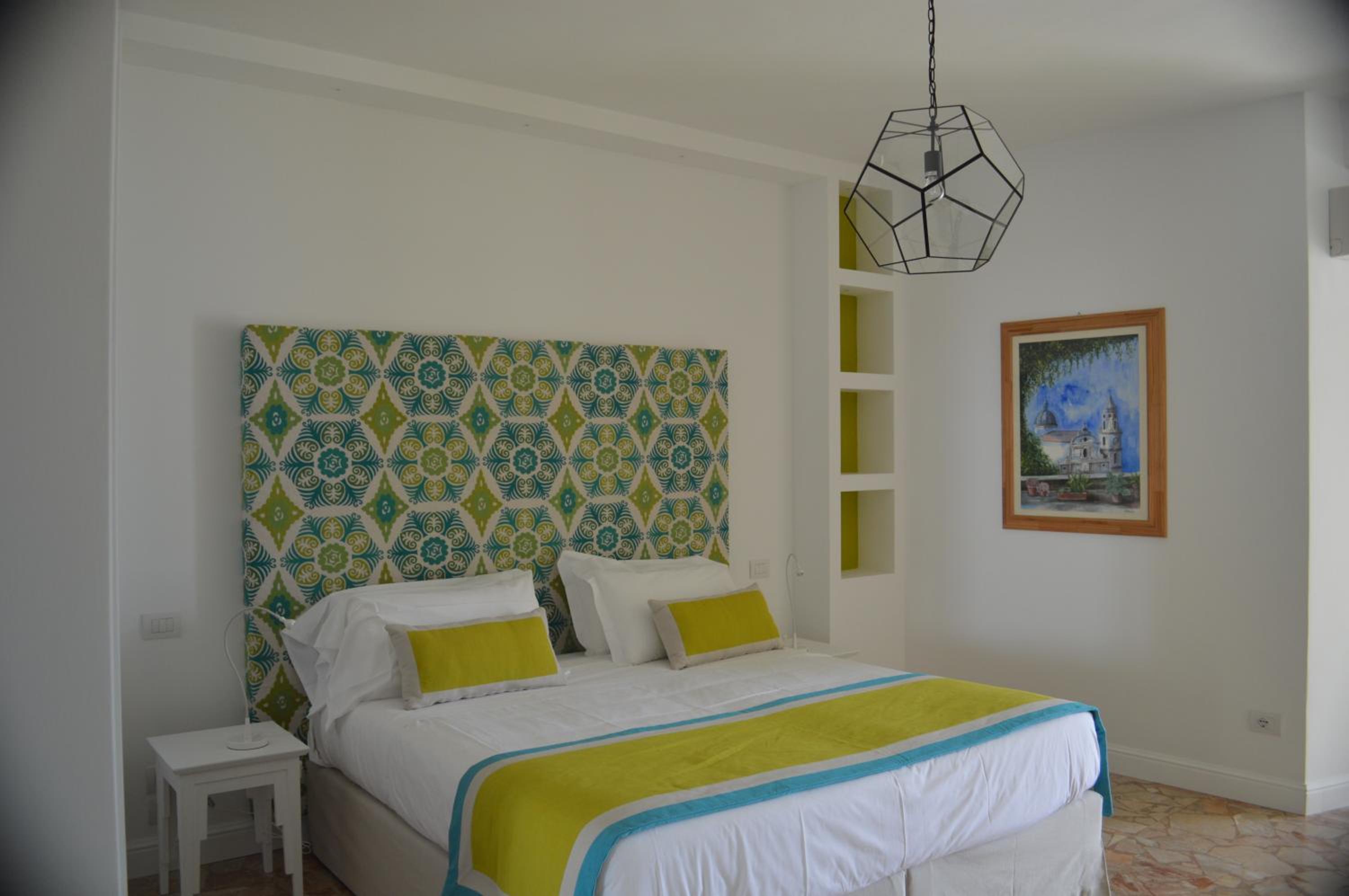 Superior Double Room with Sea View - Photo 2