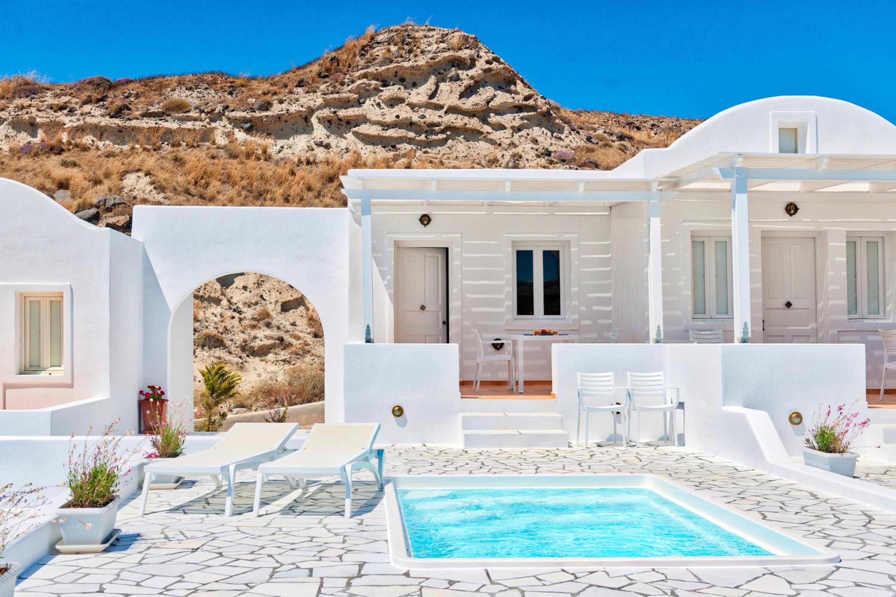 Superior Villa with Outdoor Heated Private Pool and Hot Tub - Photo 9