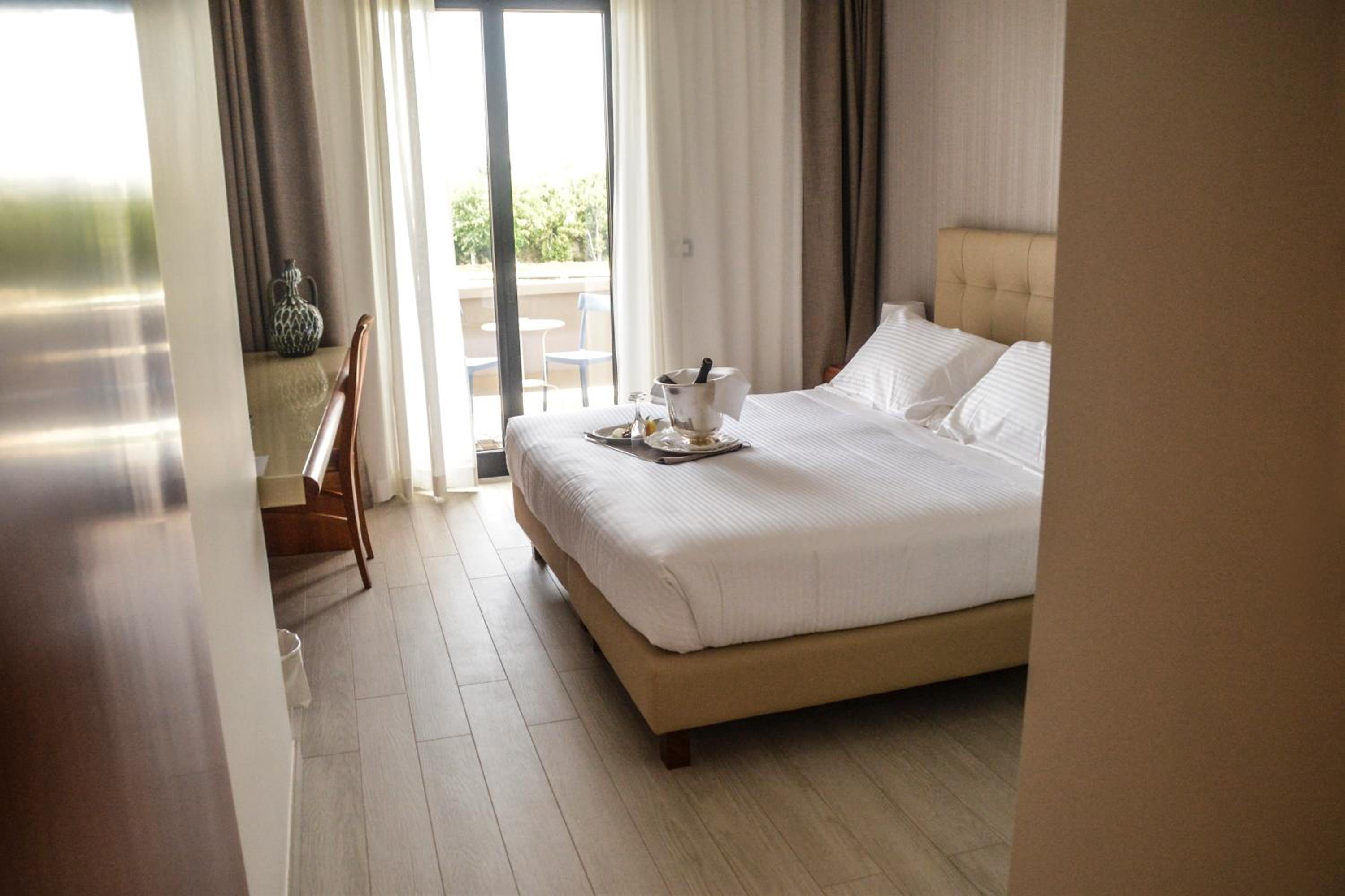 Double Room - Photo 4