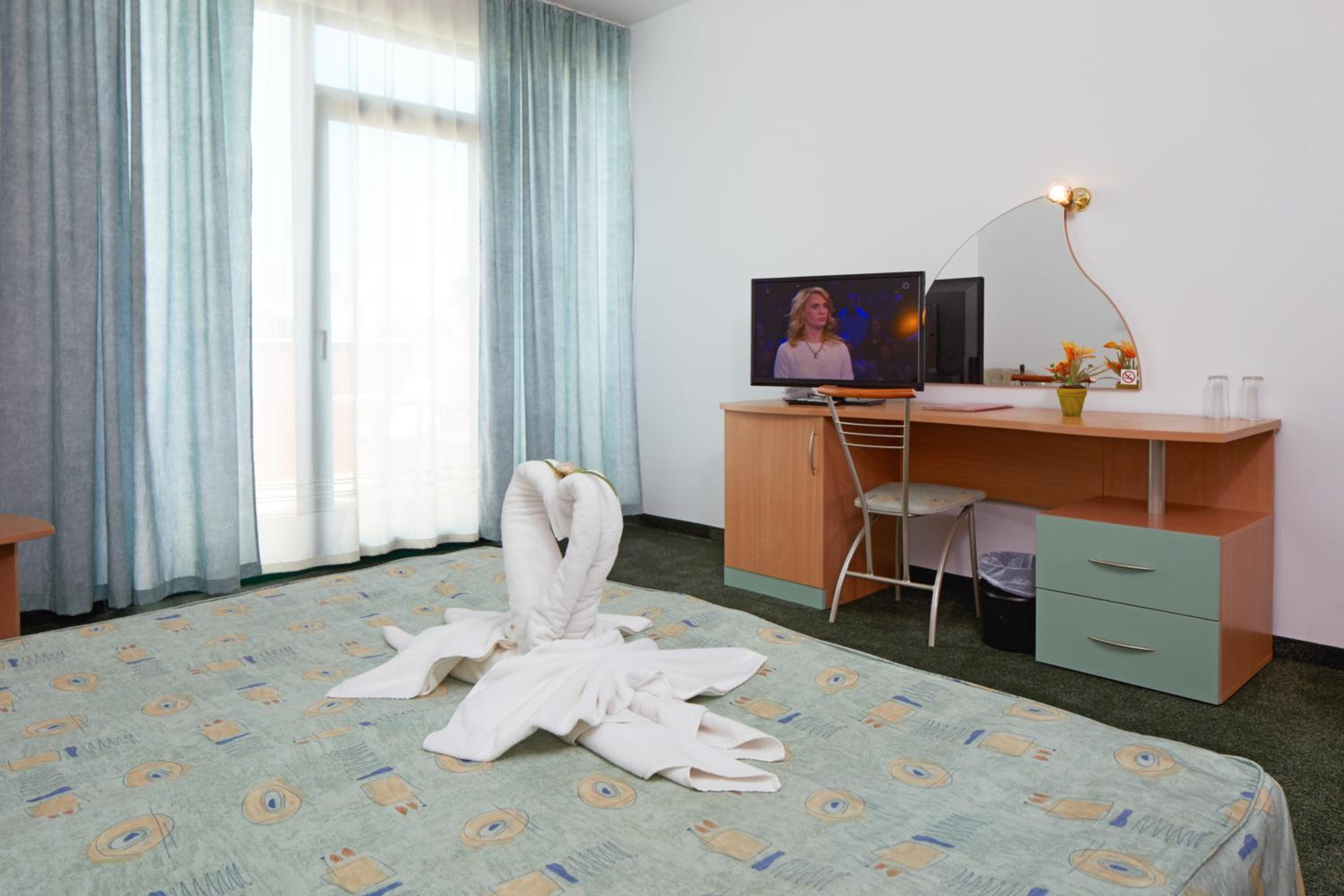 Double Room with Balcony - Photo 1