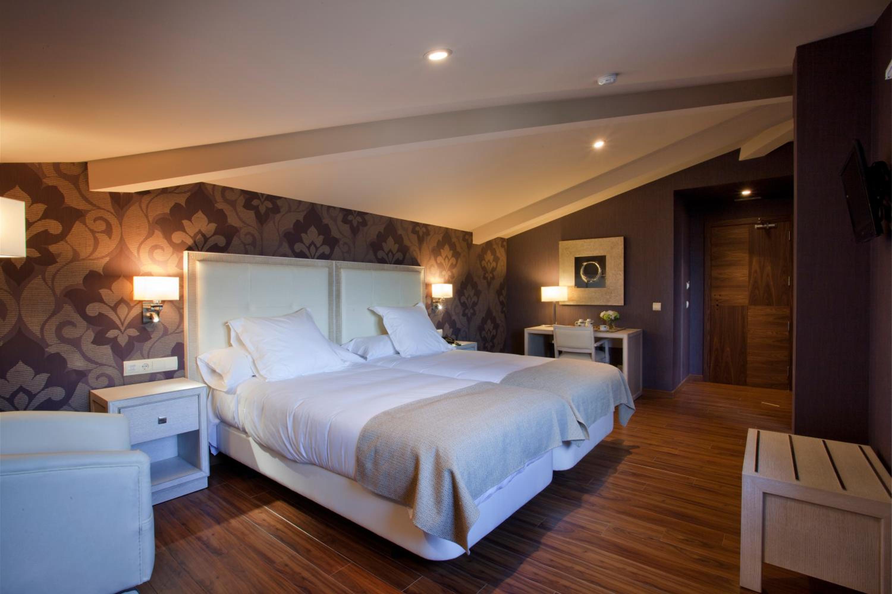Superior Double Room - Photo 3