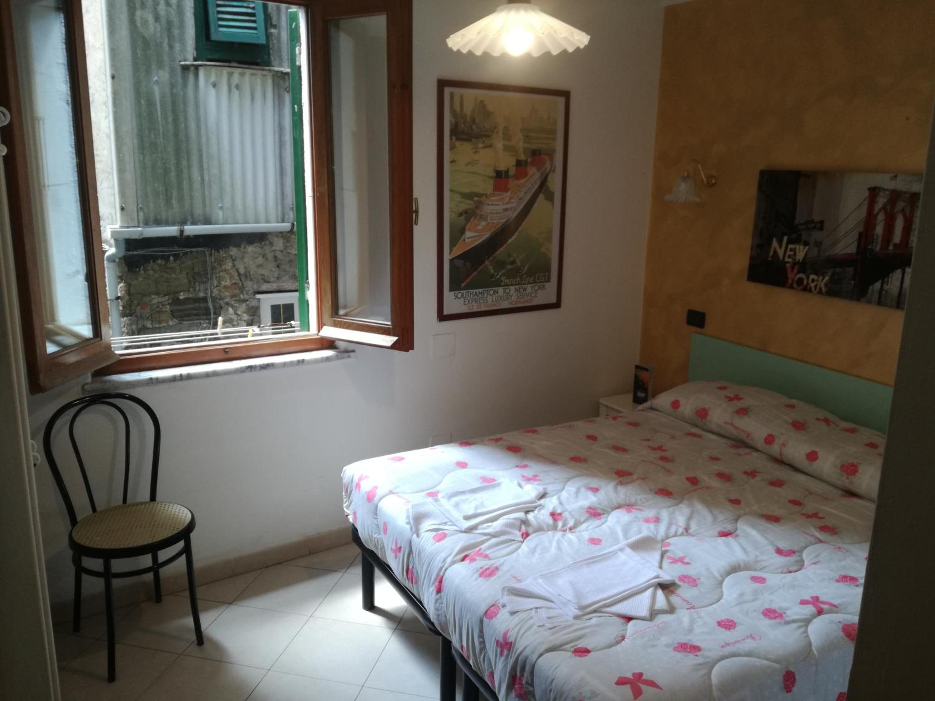 Basic Double Room - Photo 6