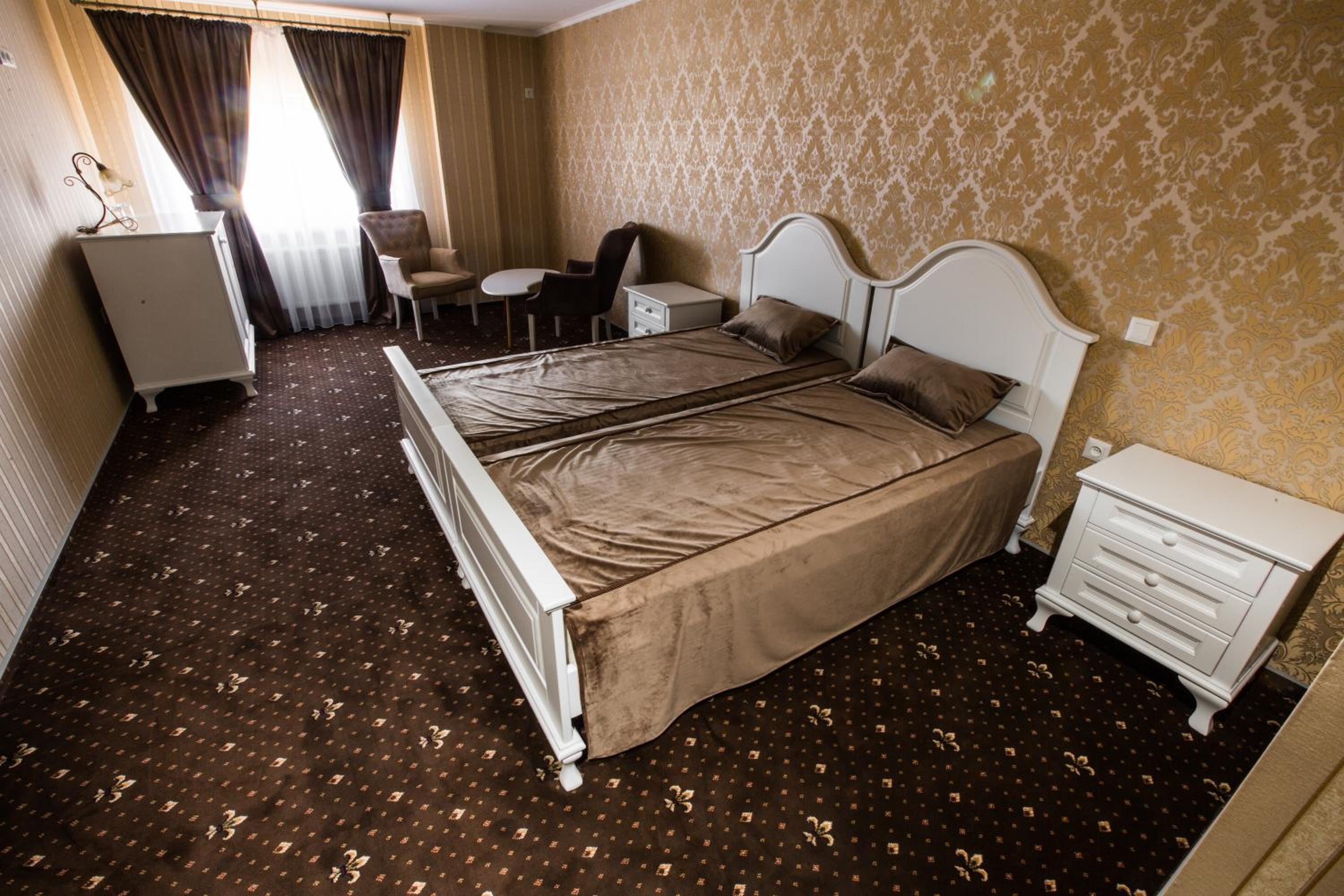 Large Twin Room photo 1