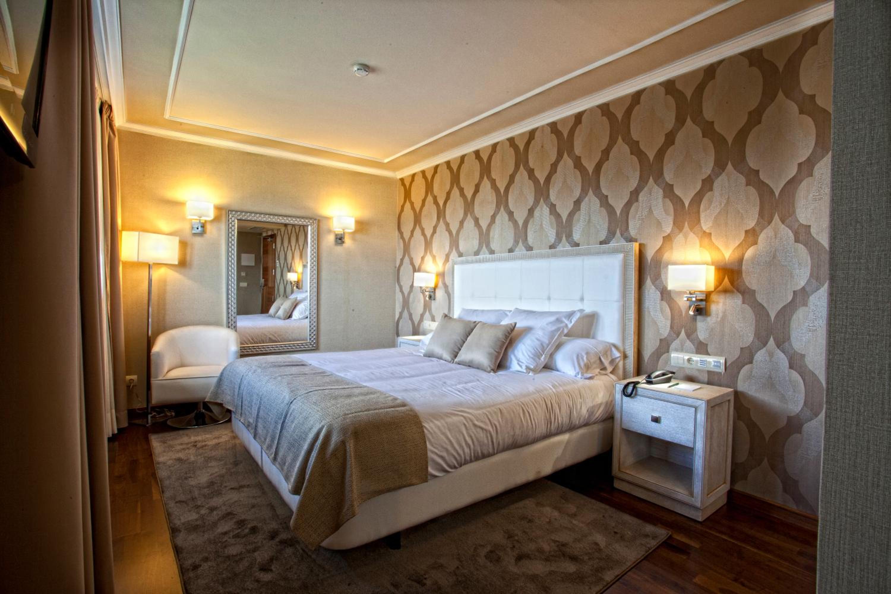 Double or Twin Room - Photo 1