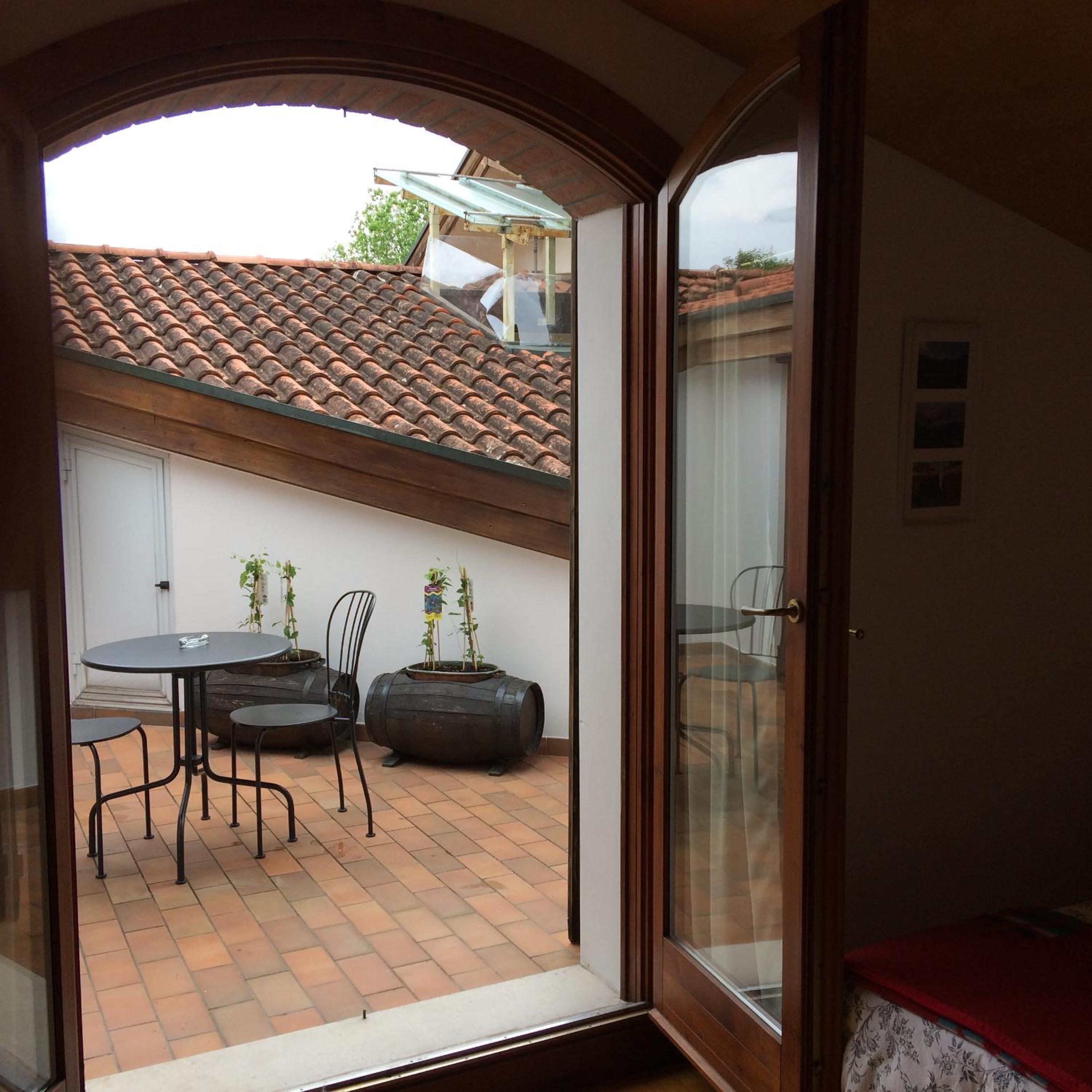 Double or Twin Room with Private External Bathroom - Photo 2