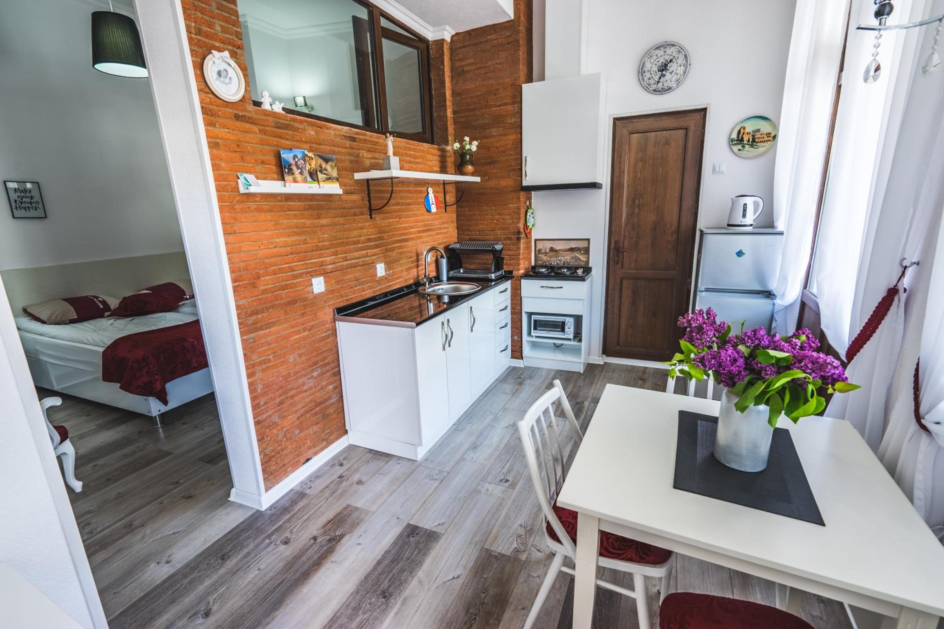 Apartment with Terrace photo 3