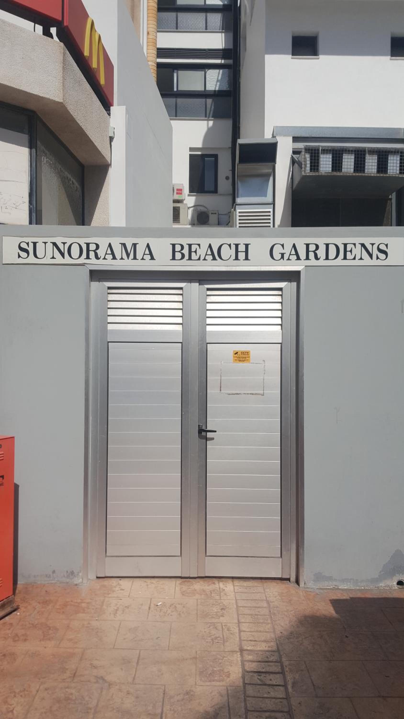 Apartment with Sea View - Photo 4