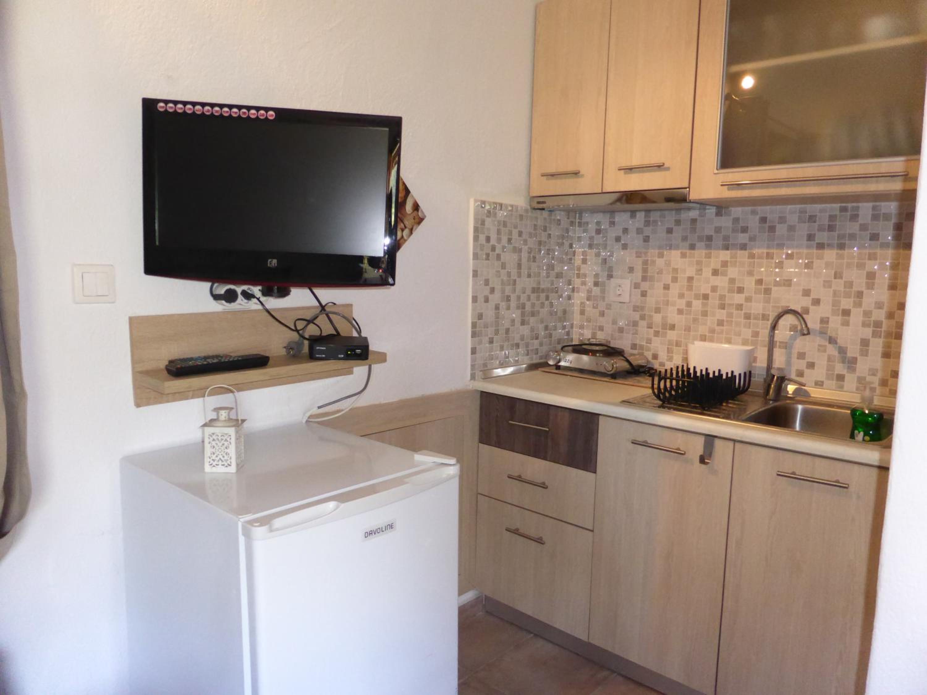 Studio (2 Adults) - Photo 14