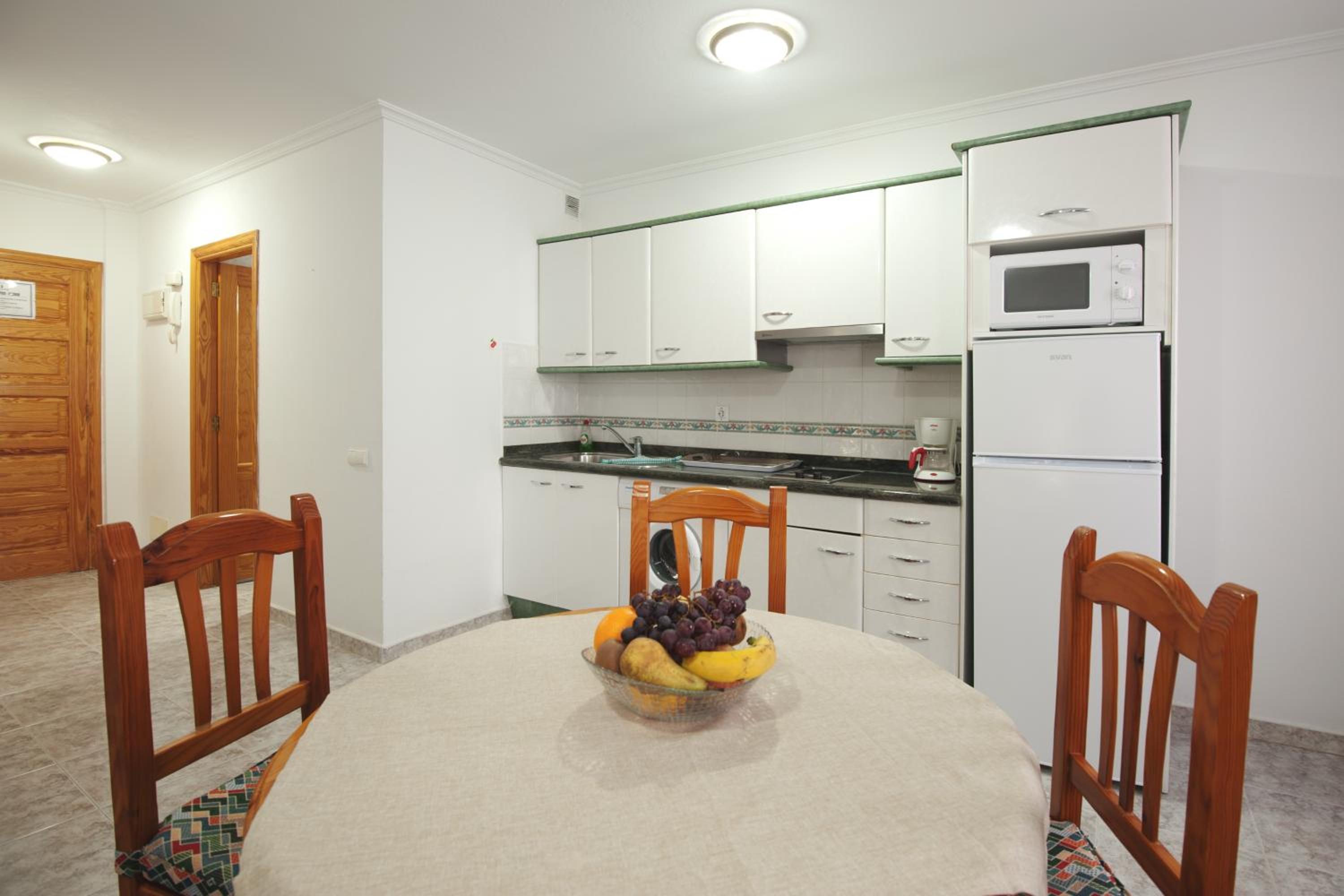 Studio Apartment photo 2