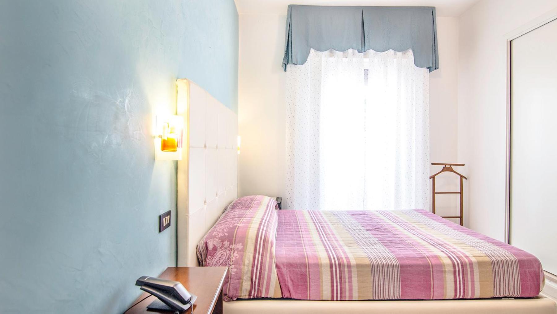 Small Double Room photo 1
