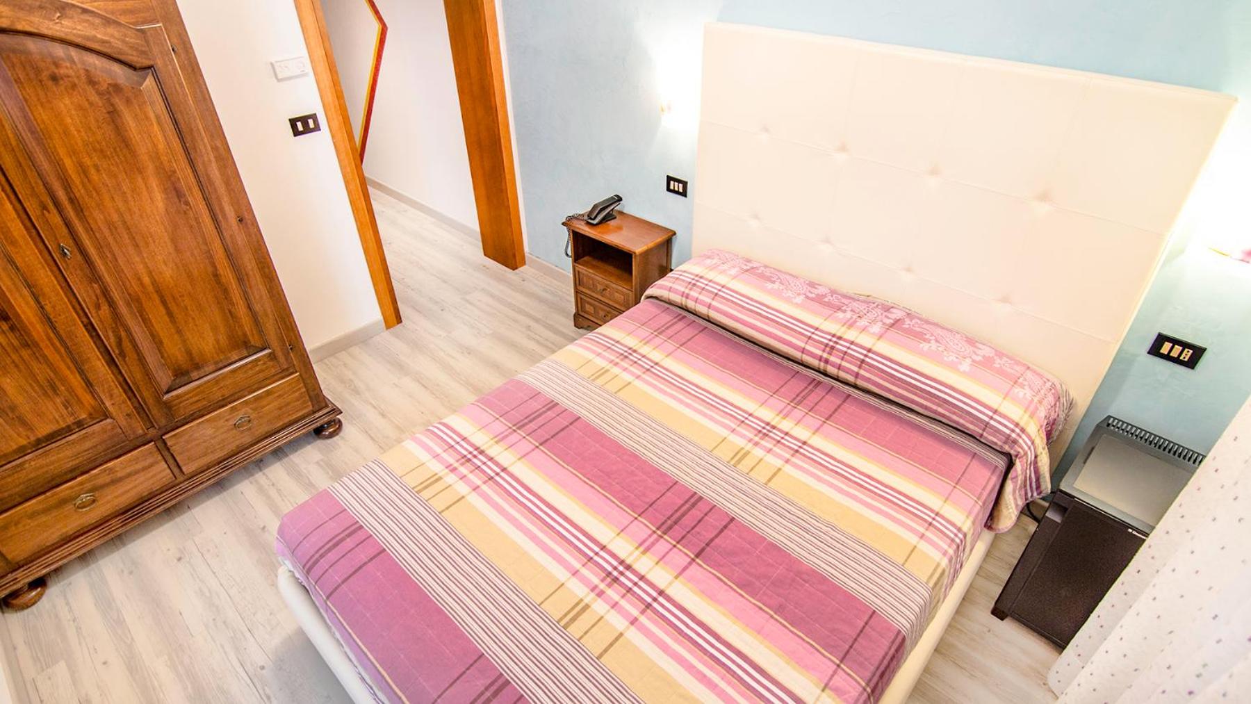 Small Double Room photo 3