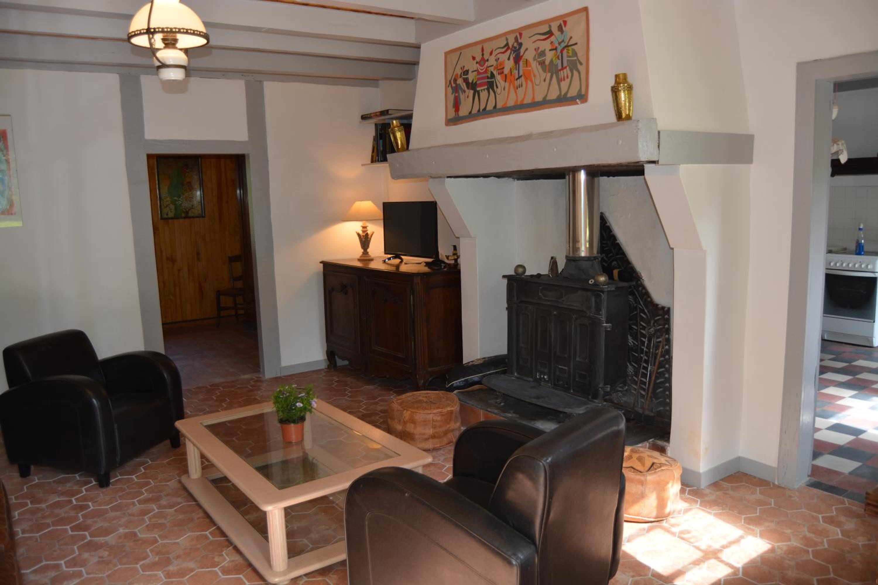 Four-Bedroom House photo 3