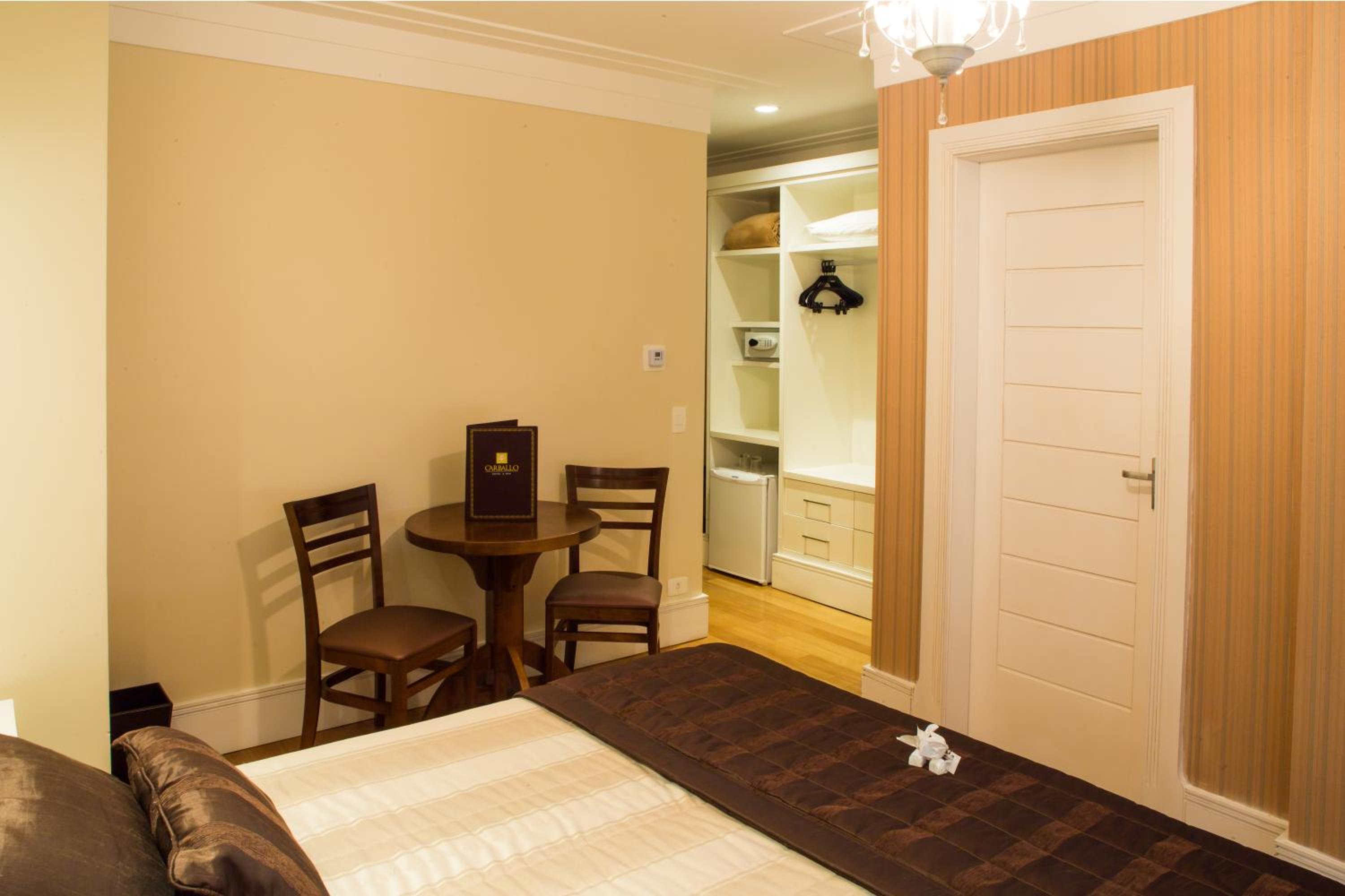 Standard Double or Twin Room with Garden View thumbnail 6
