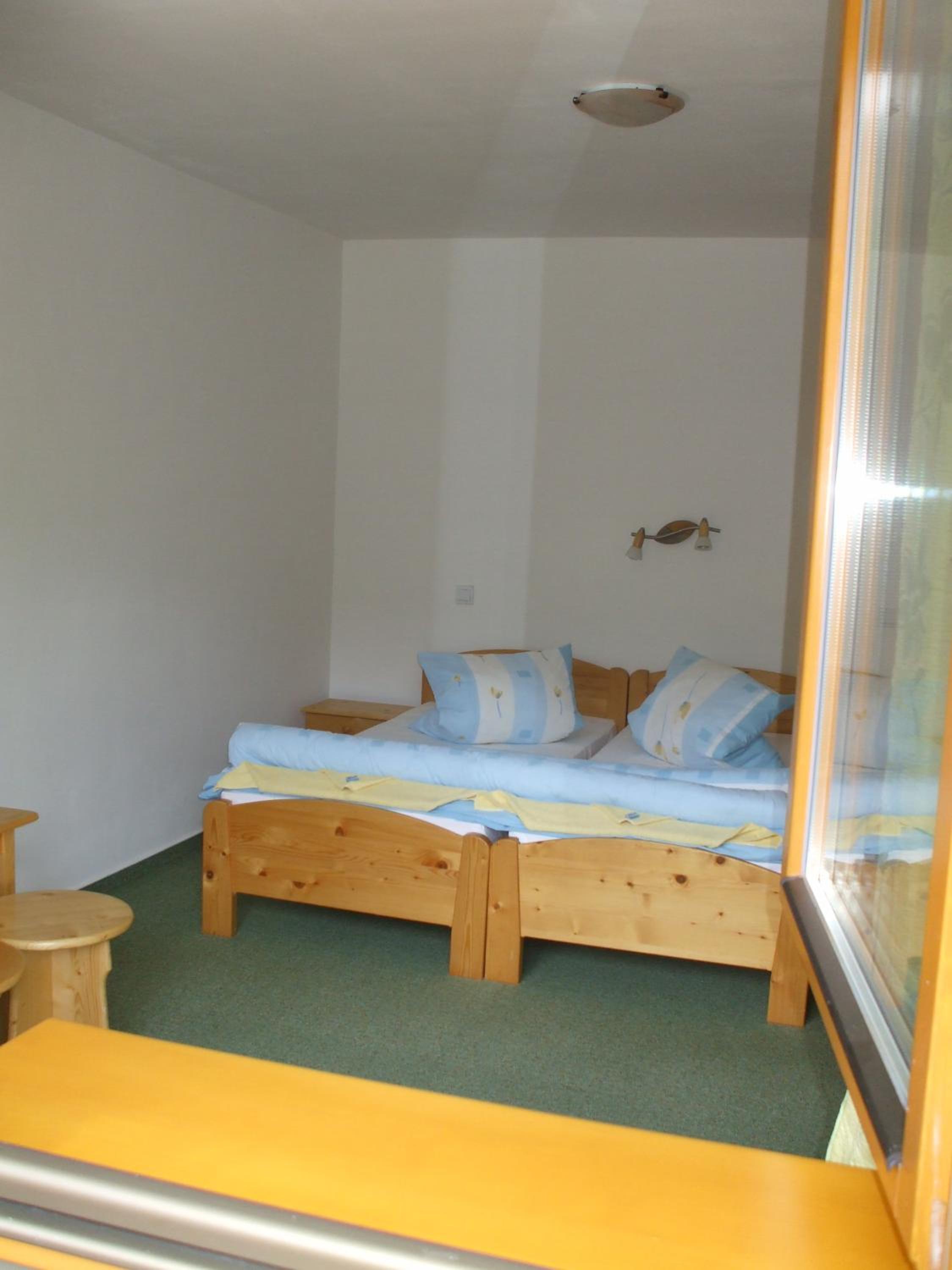 Standard Twin Room with Mountain View photo 2