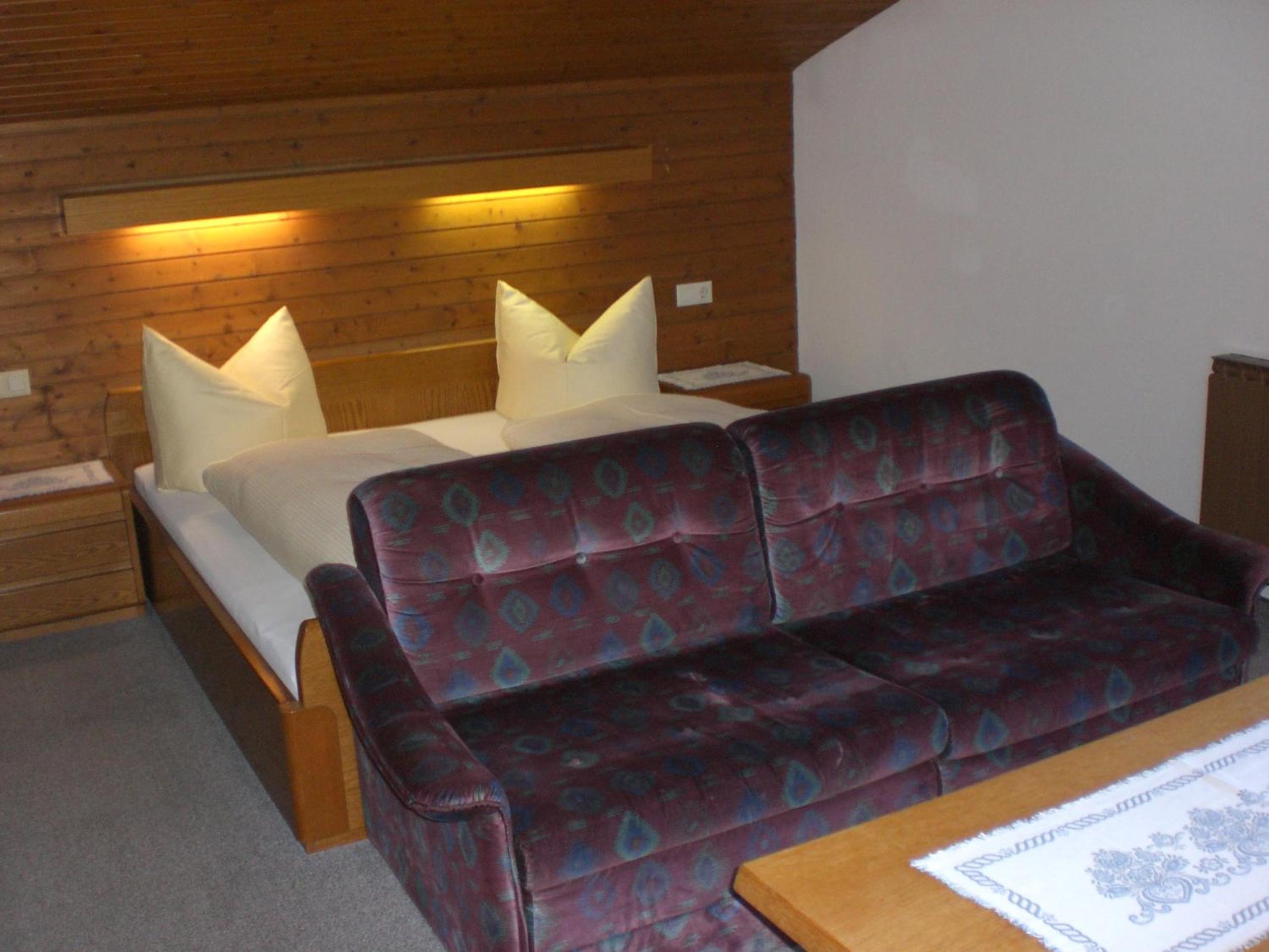 One-Bedroom Apartment (2 Adults + 2 Children) photo 2