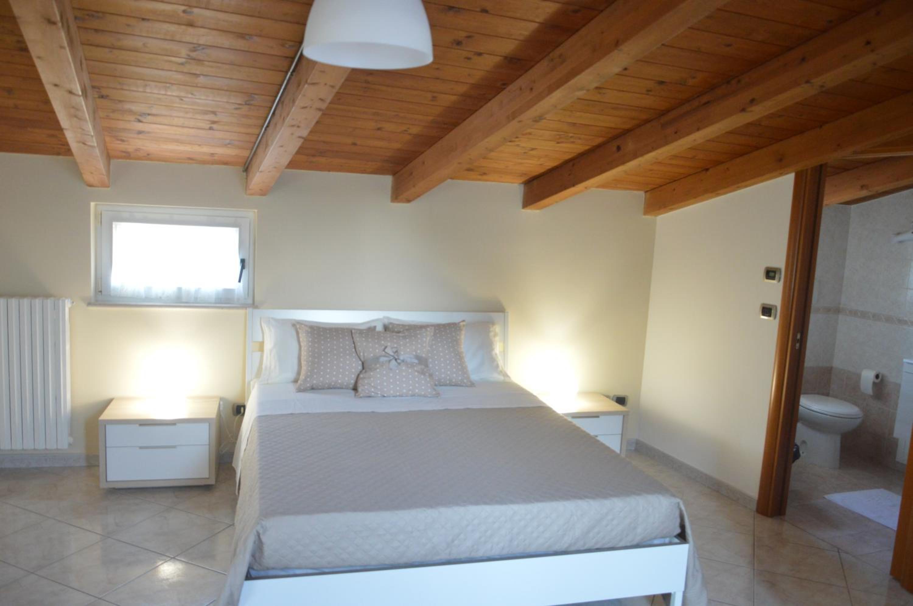 Junior Suite with Terrace - Photo 15