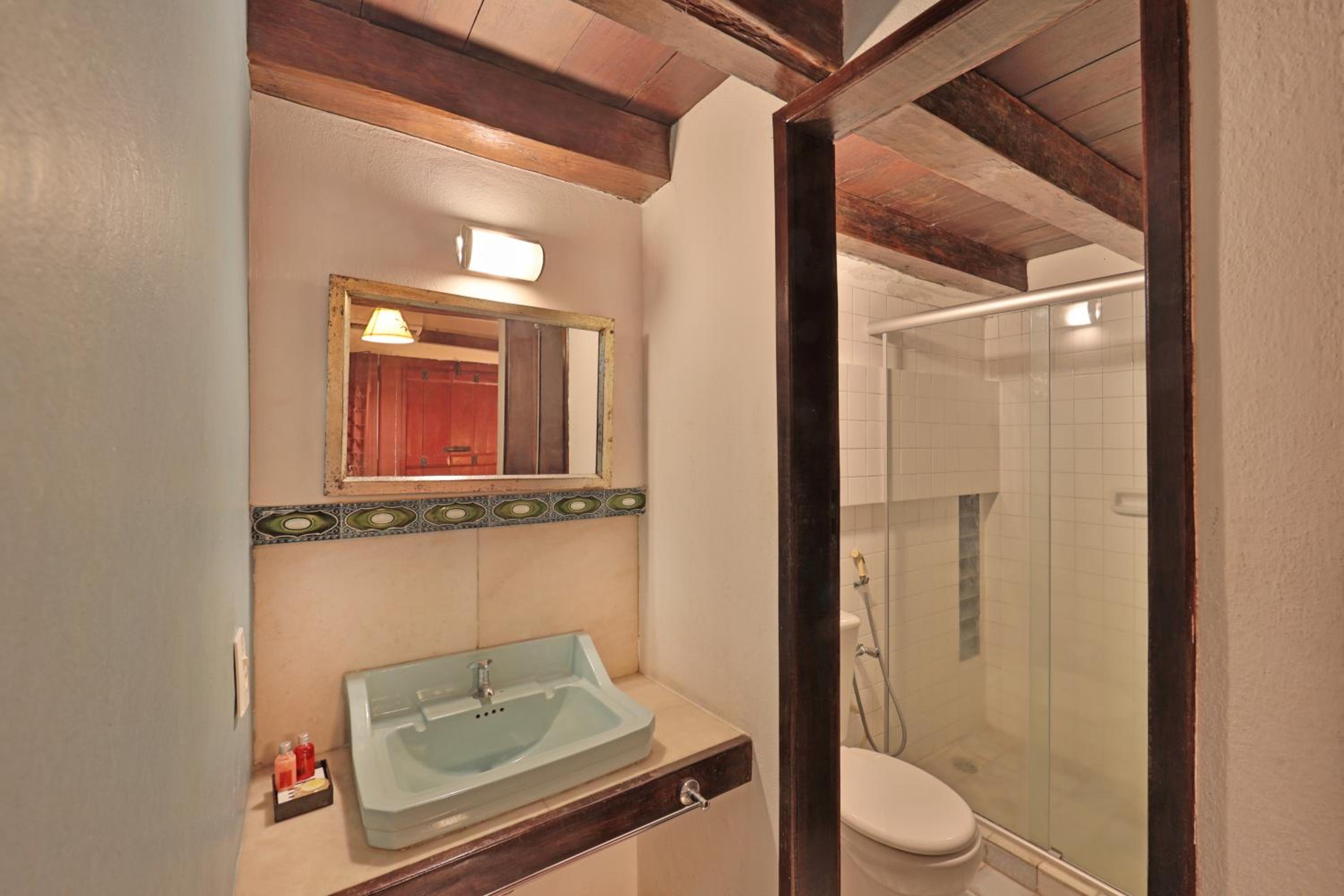 Standard Double or Twin Room photo 2