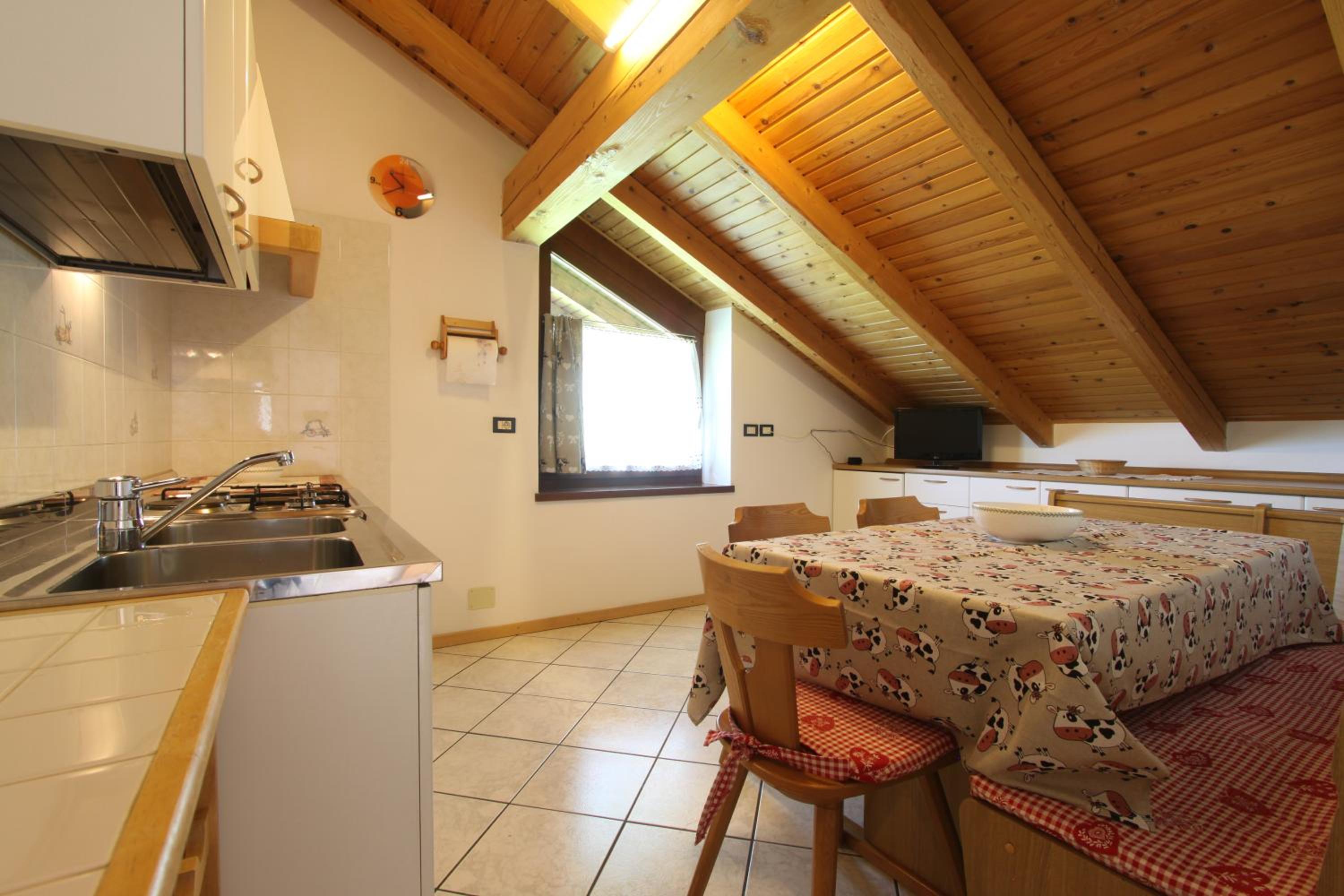 Two-Bedroom Apartment - Photo 4