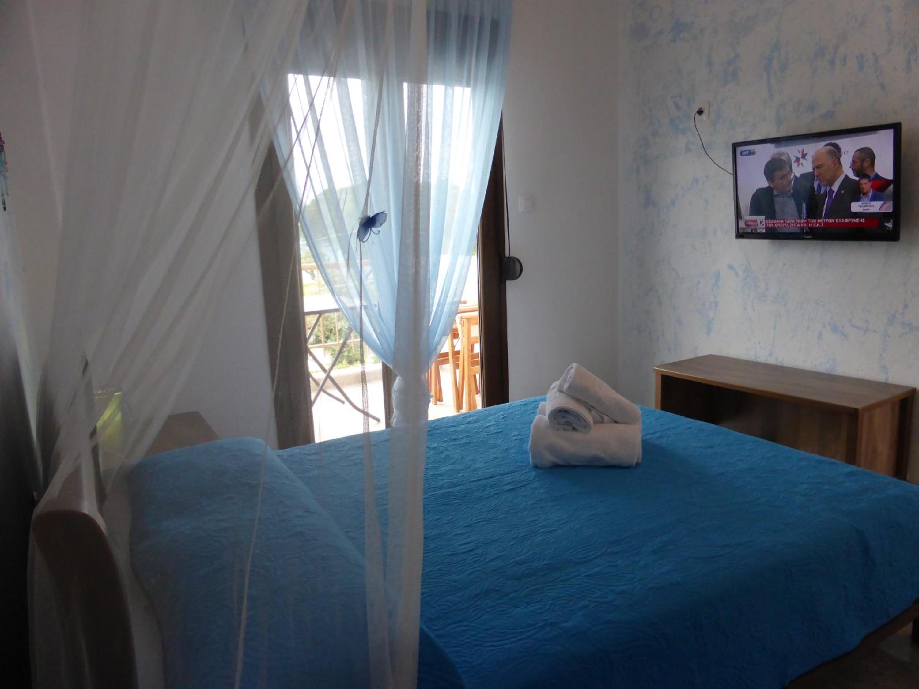 Family Apartment (2 Adults + 2 Children) photo 2