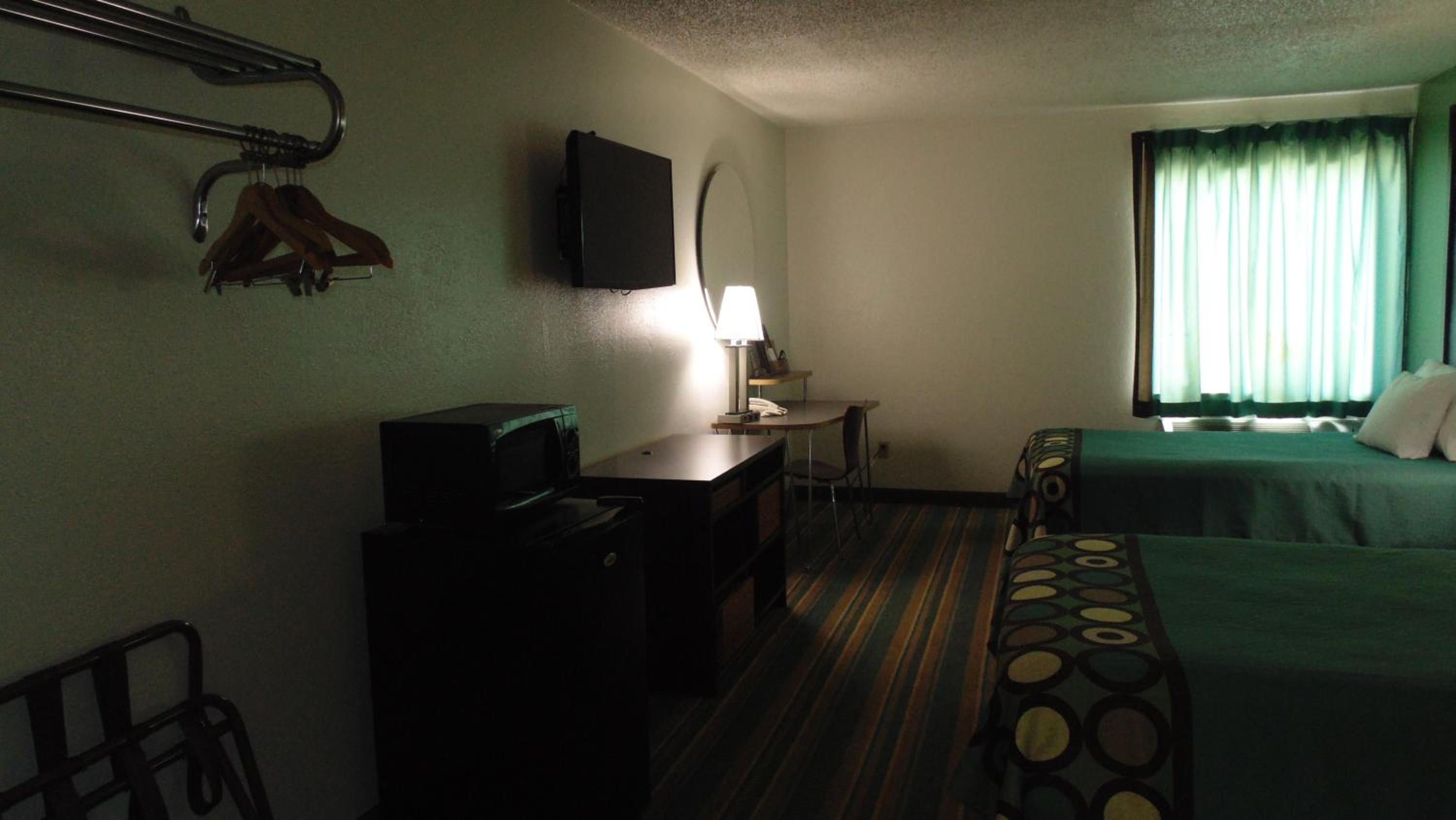 Deluxe Double Room with Two Double Beds - Non-Smoking - Photo 1