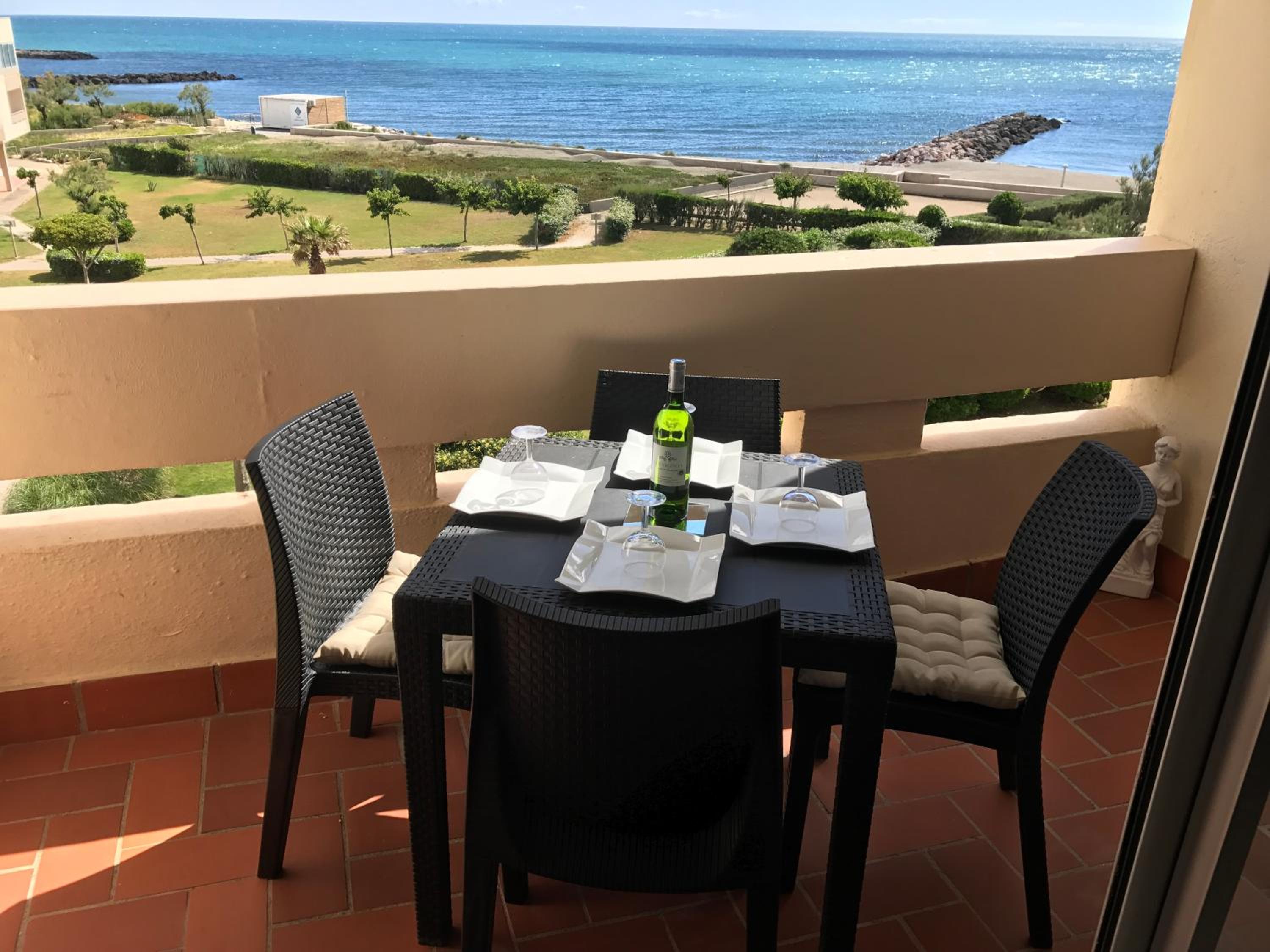 Apartment with Sea View - Photo 26