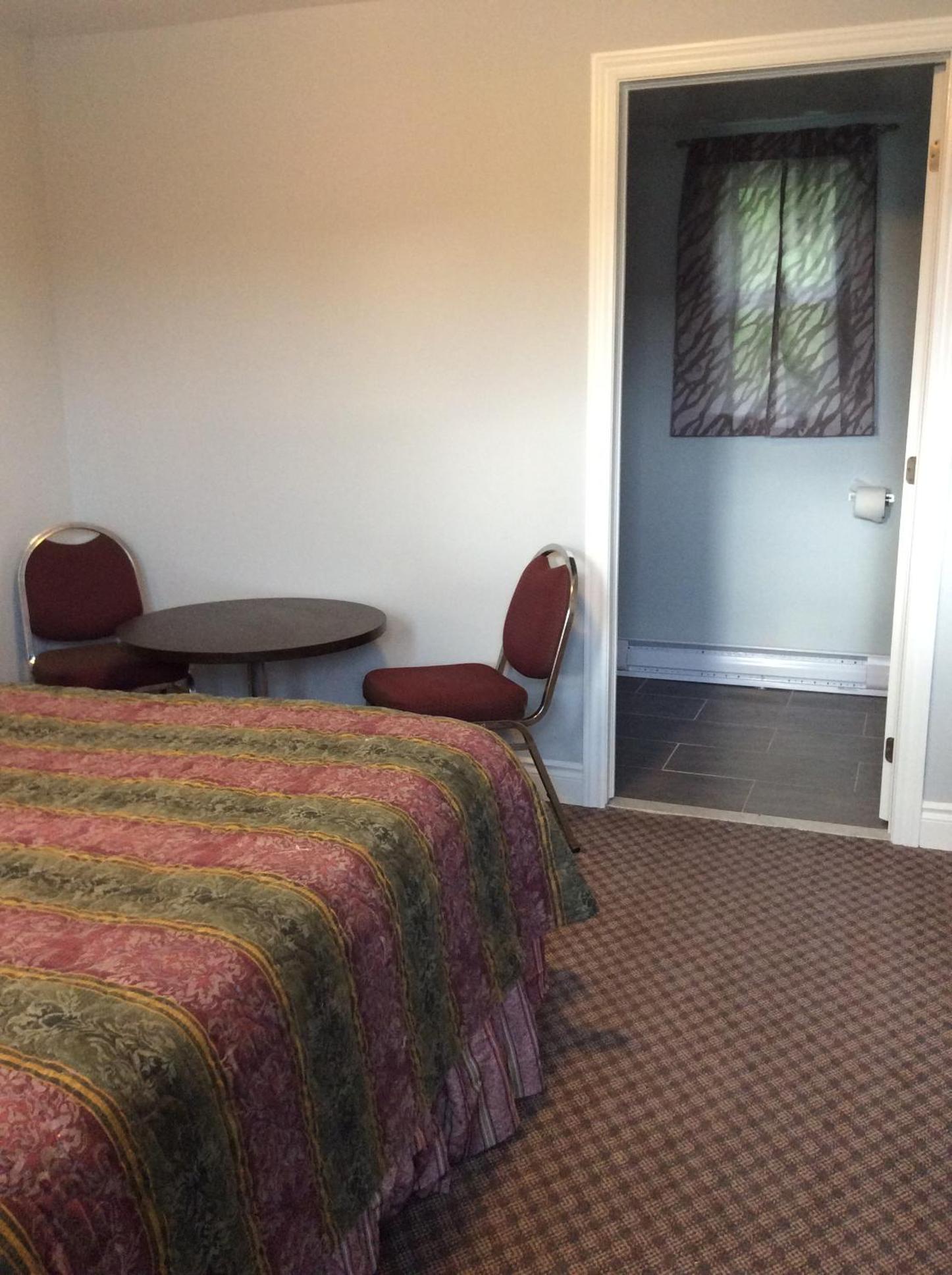 Queen Room - Photo 1