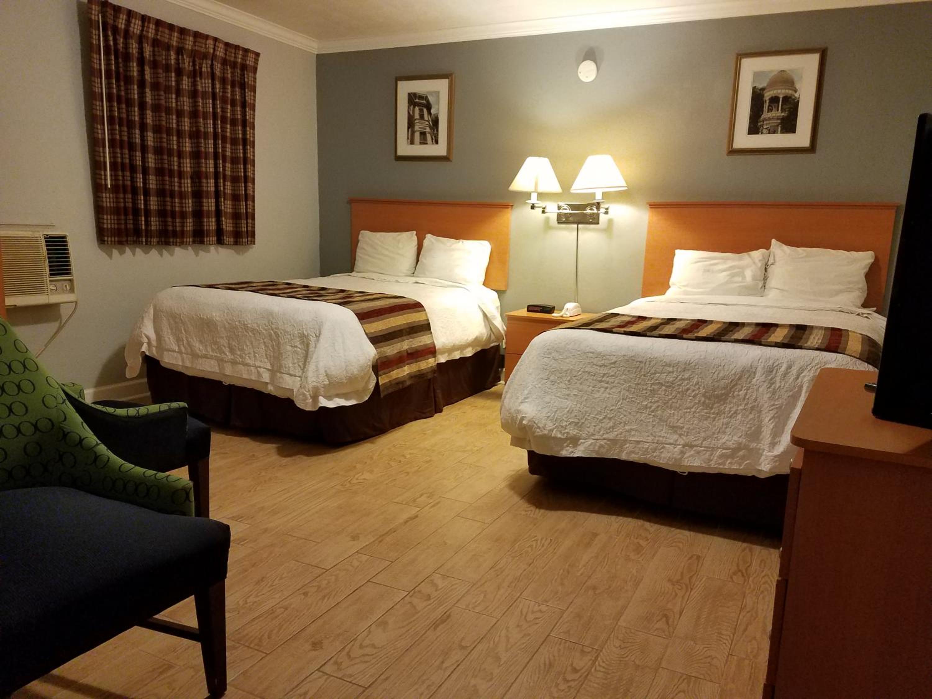 Double Room with Two Double Beds photo 1