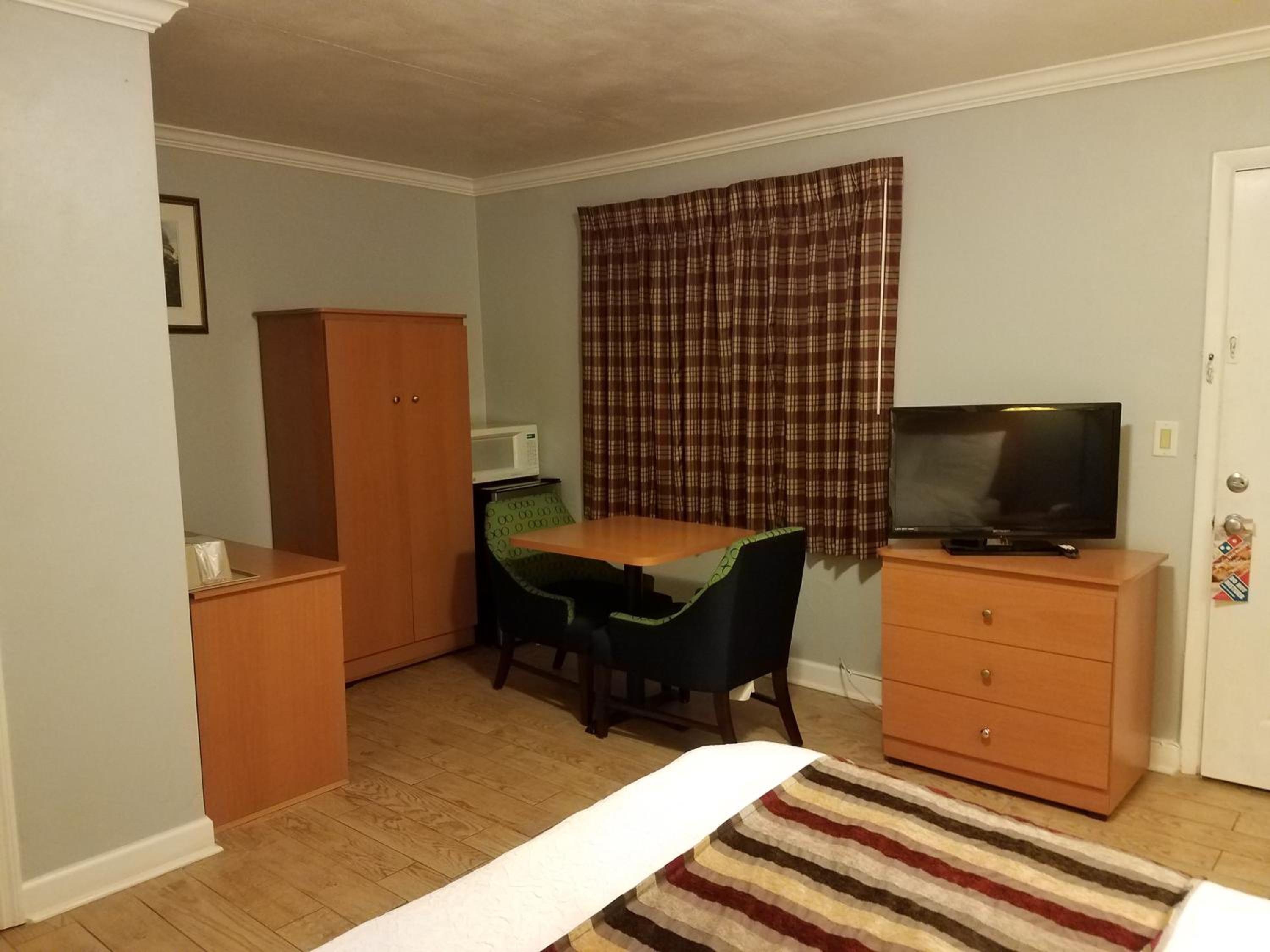 Double Room with Two Double Beds photo 2